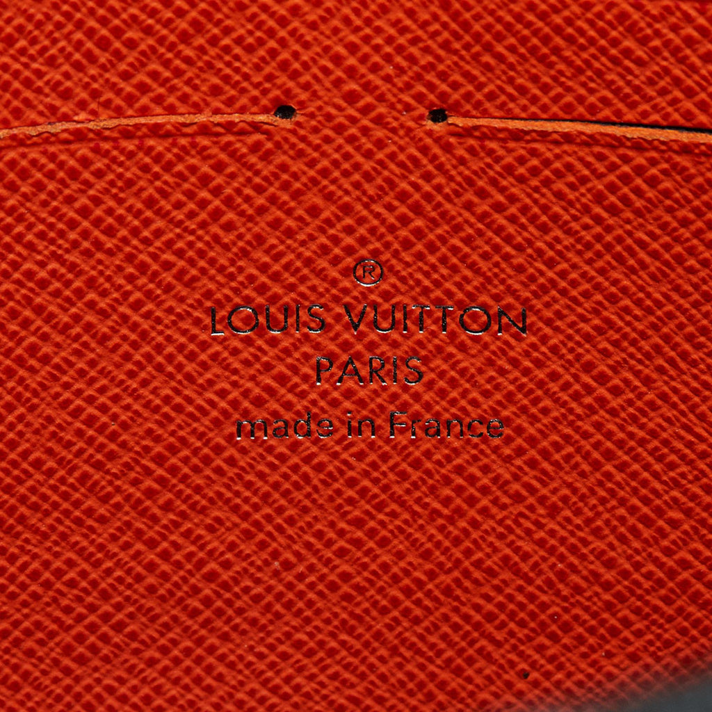 Louis Vuitton Epi Pochette Voyage MM (SHG-fhuM3i)
