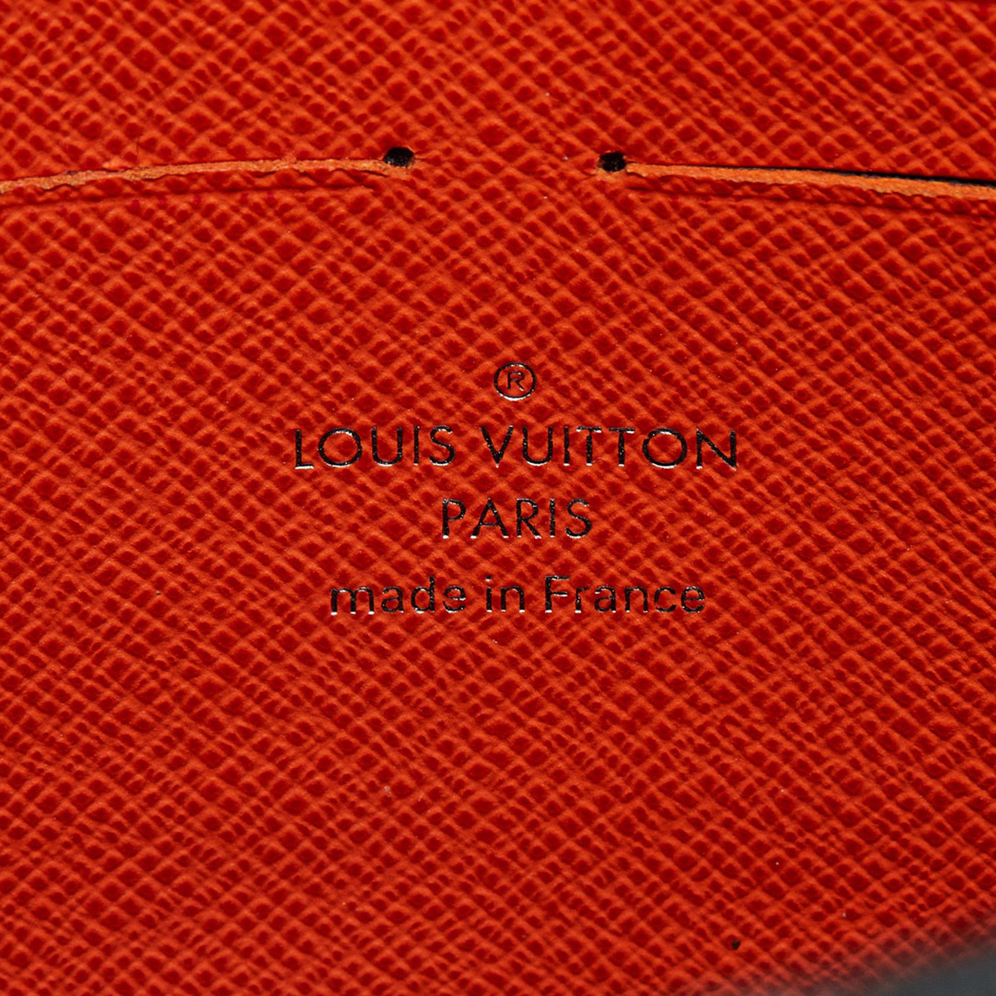 Louis Vuitton Epi Pochette Voyage MM (SHG-fhuM3i)