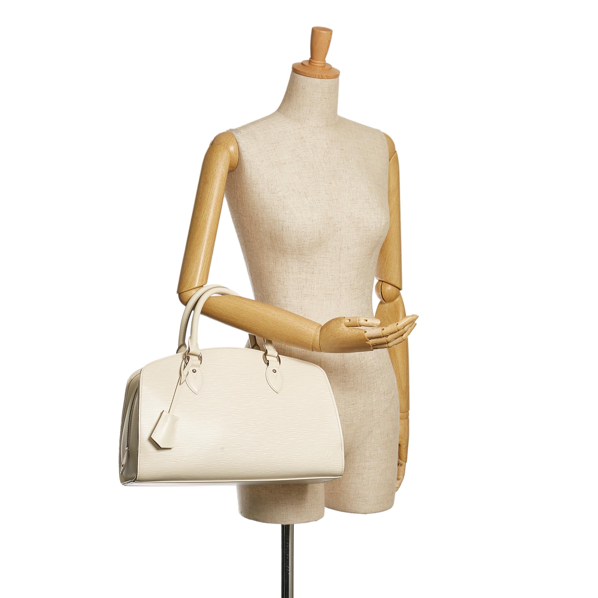 Louis Vuitton Epi Pont Neuf PM (SHG-35828)