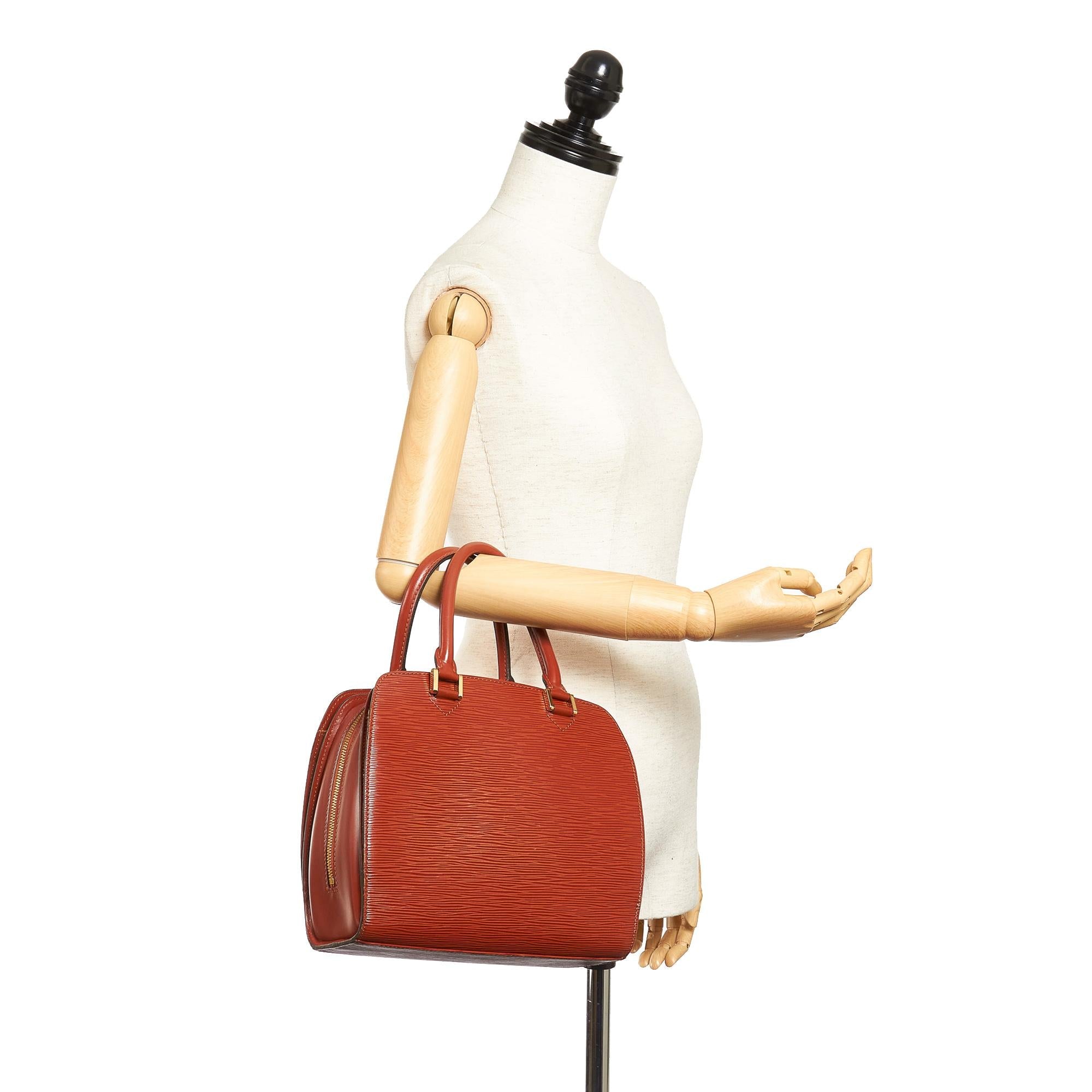 Louis Vuitton Epi Pont Neuf (SHG-37431)