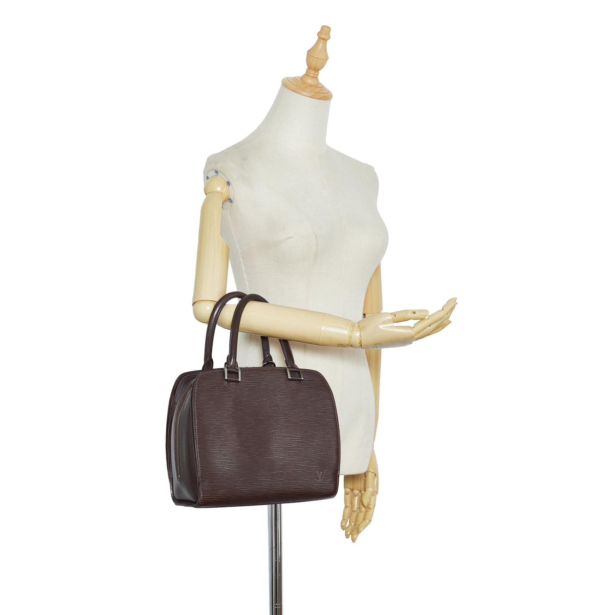 Louis Vuitton Epi Pont Neuf (SHG-sORYb8)