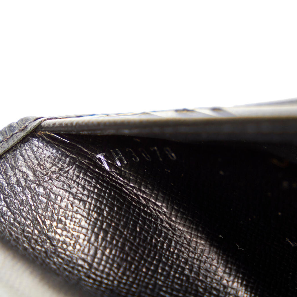 Louis Vuitton Epi Porte Tresor International Long Wallet (SHG-23951)