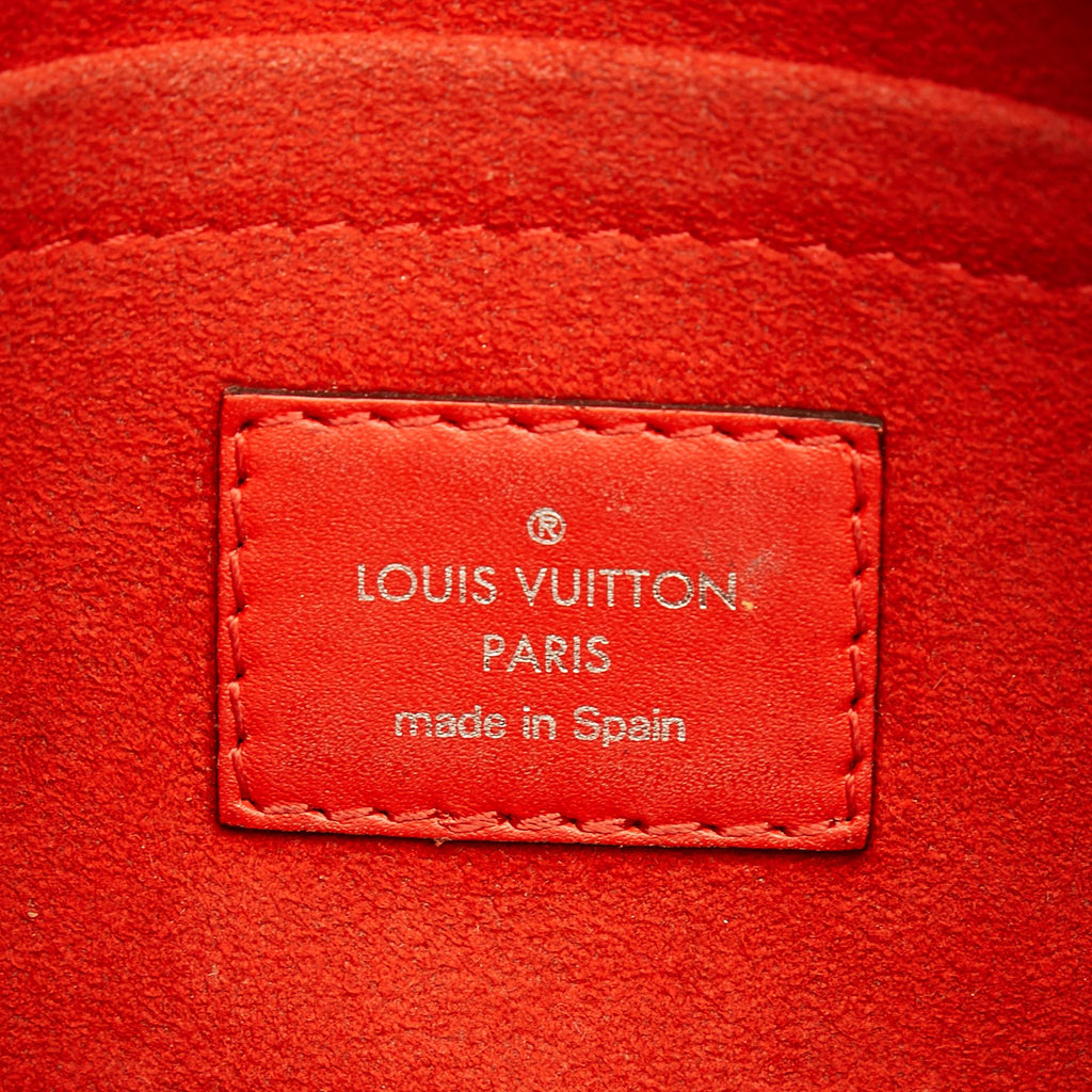 Louis Vuitton Epi Pouch (SHG-29415)