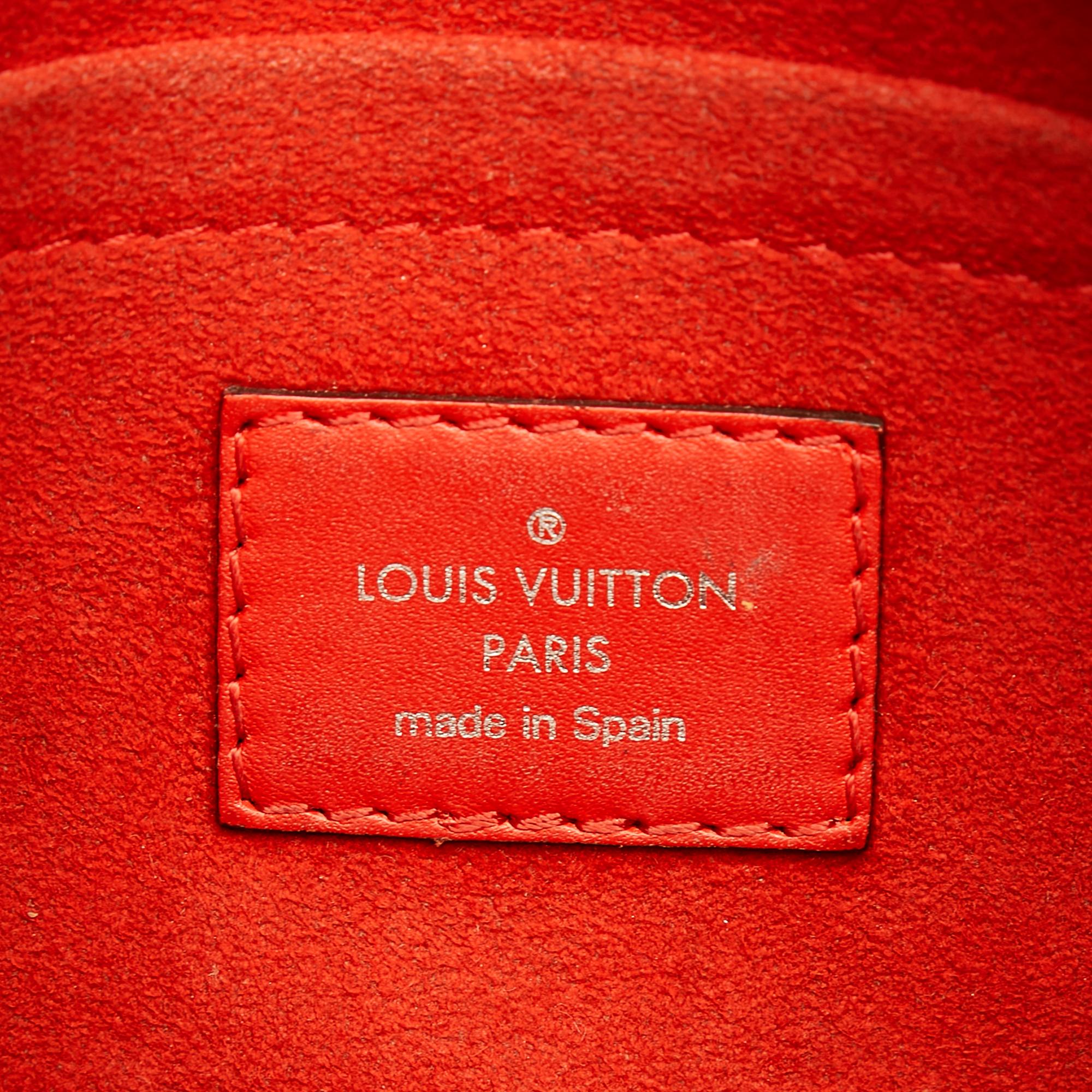 Louis Vuitton Epi Pouch (SHG-29415)
