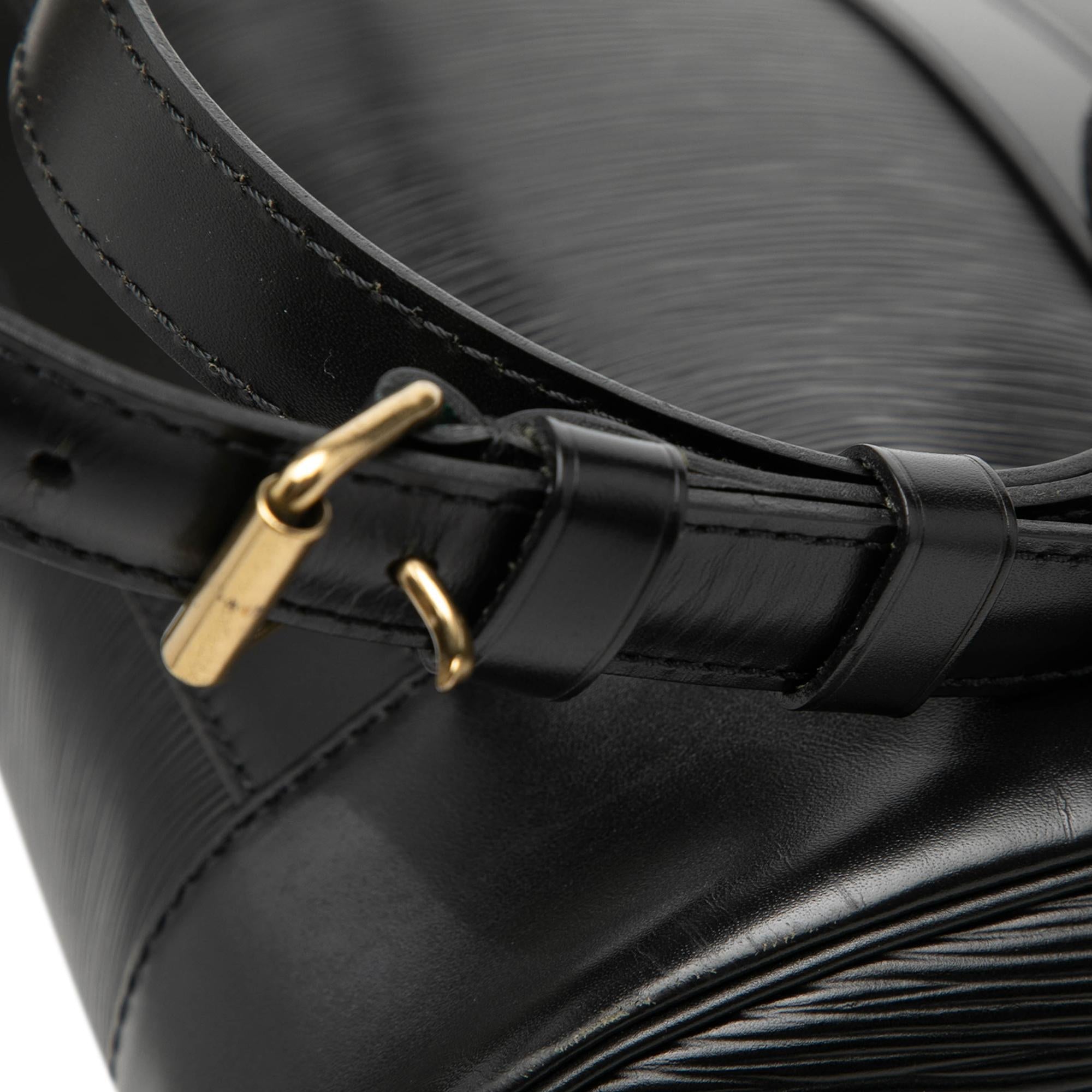 Louis Vuitton Epi Randonnee PM