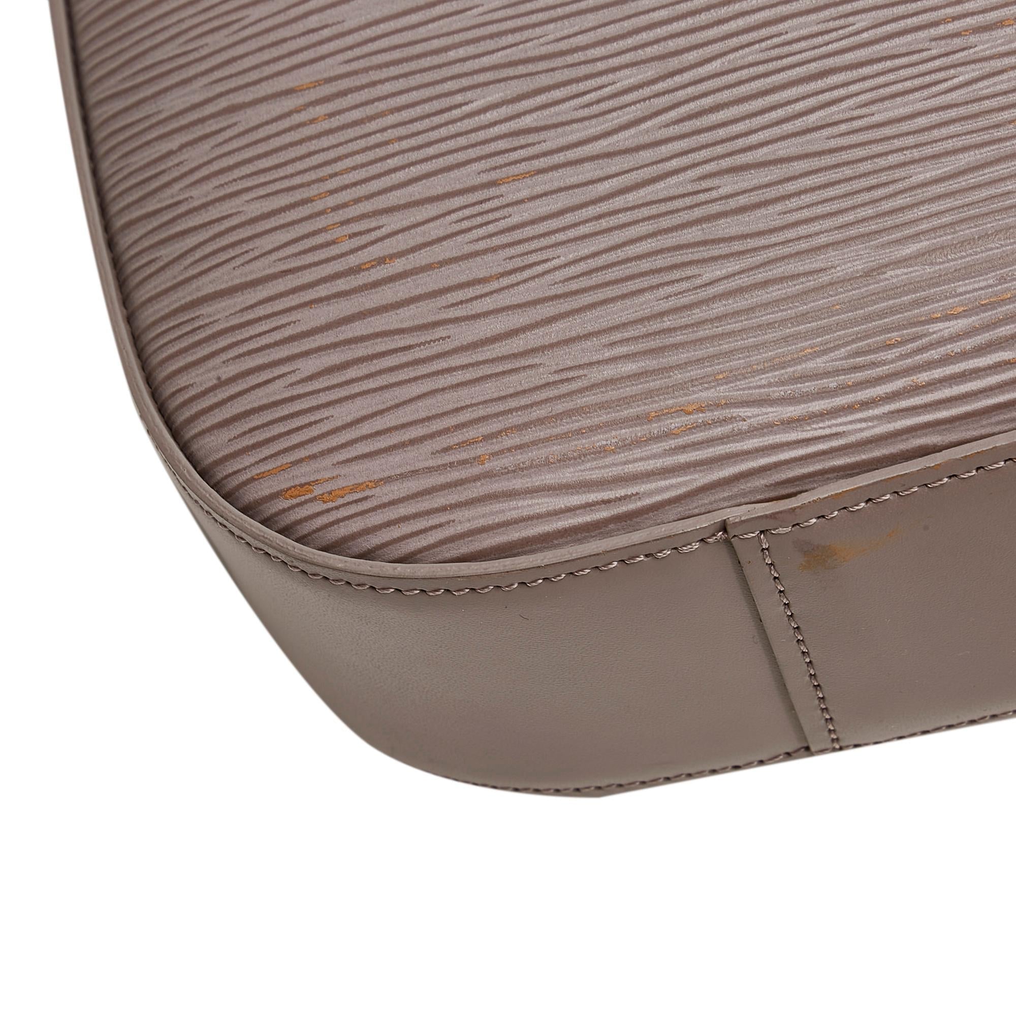 Louis Vuitton Epi Reverie (SHG-6y8Woq)