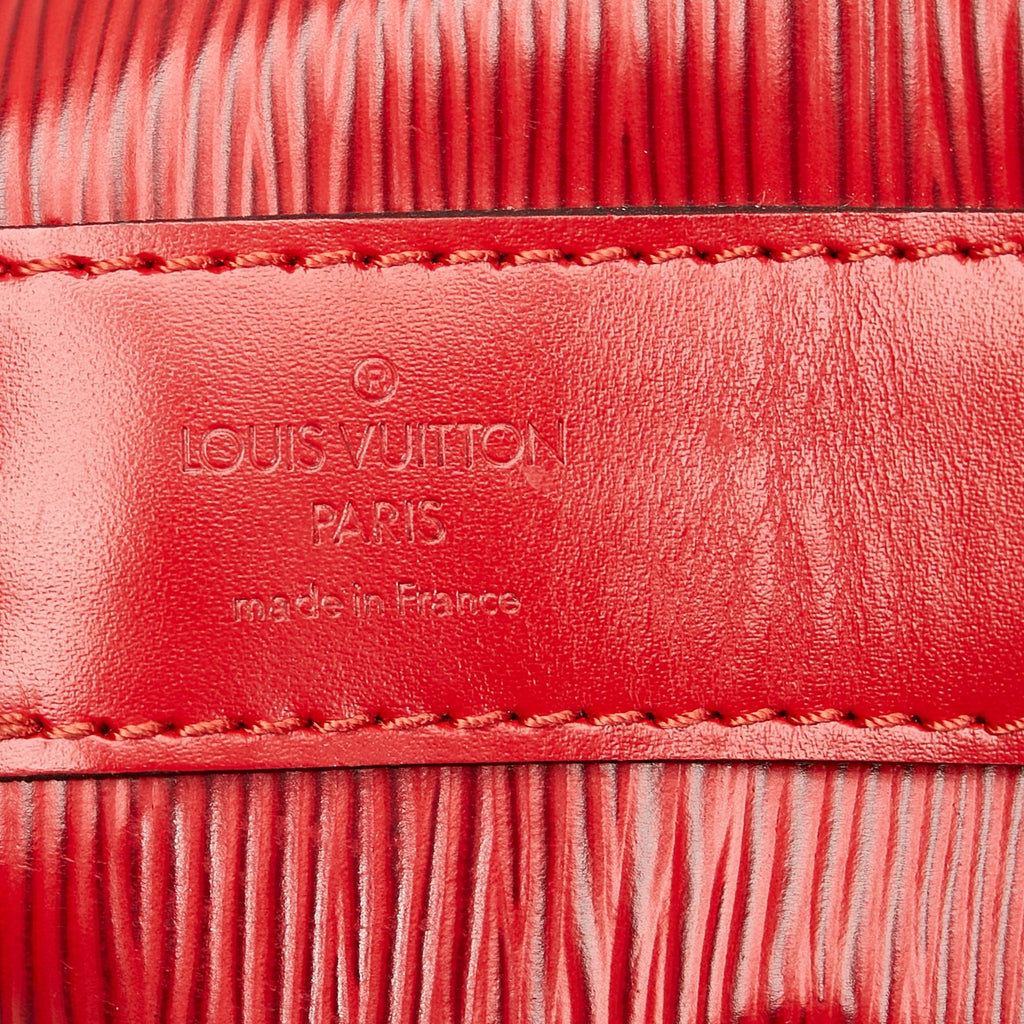Louis Vuitton Epi Sac D Epaule PM (SHG-1ol2tz)