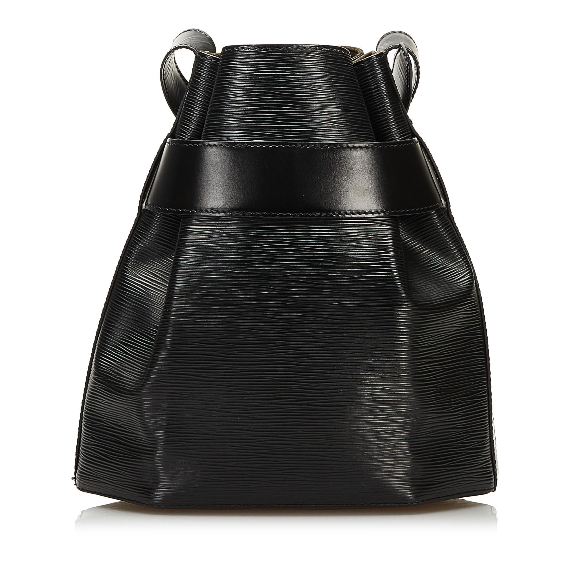 Louis Vuitton Epi Sac D'Epaule (SHG-35594)