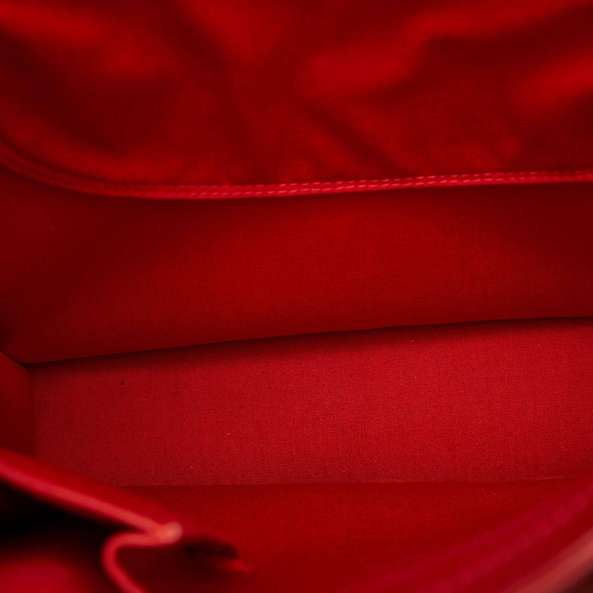 Louis Vuitton Epi Sac Plat PM (SHG-37813)
