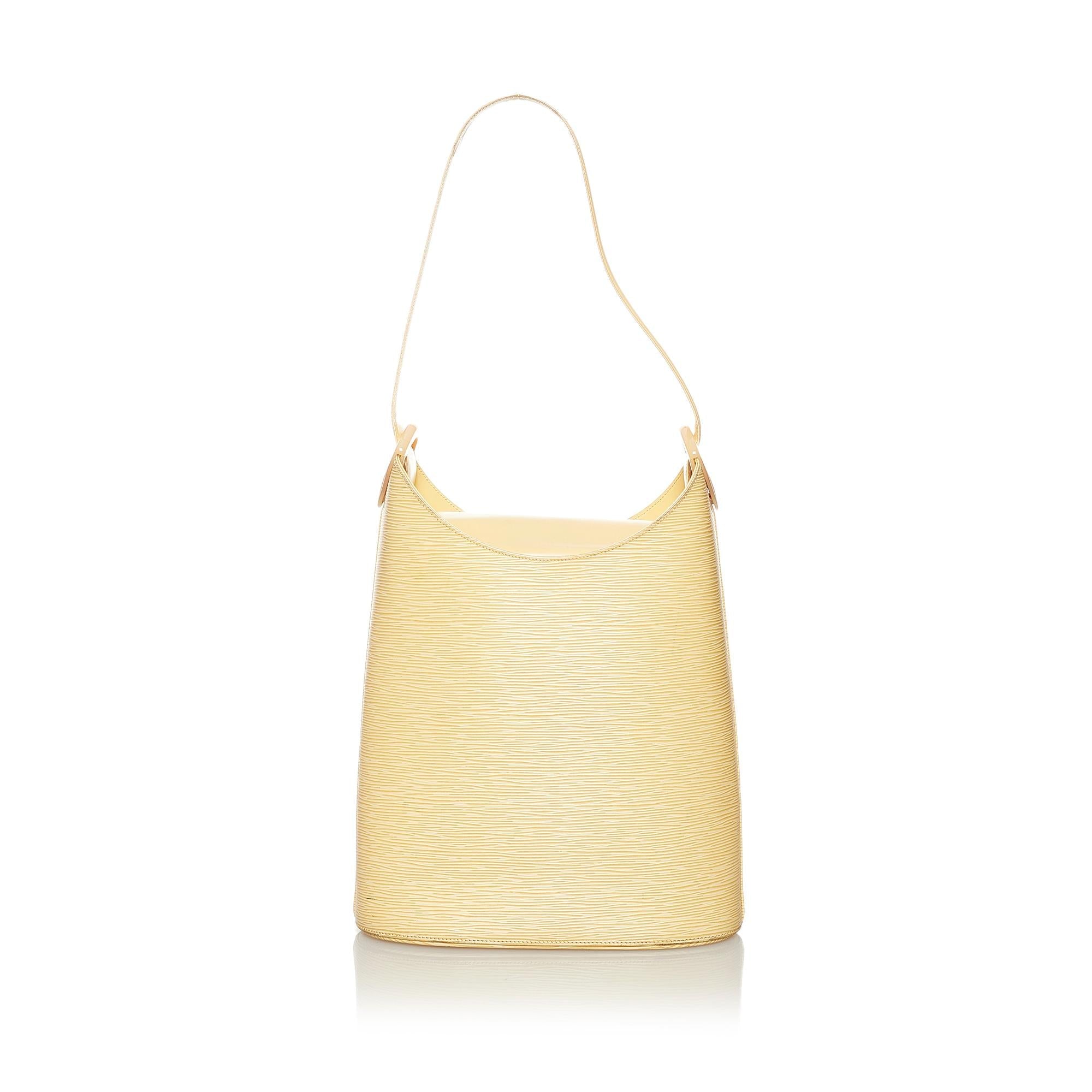 Louis Vuitton Epi Sac Verseau (SHG-30305)