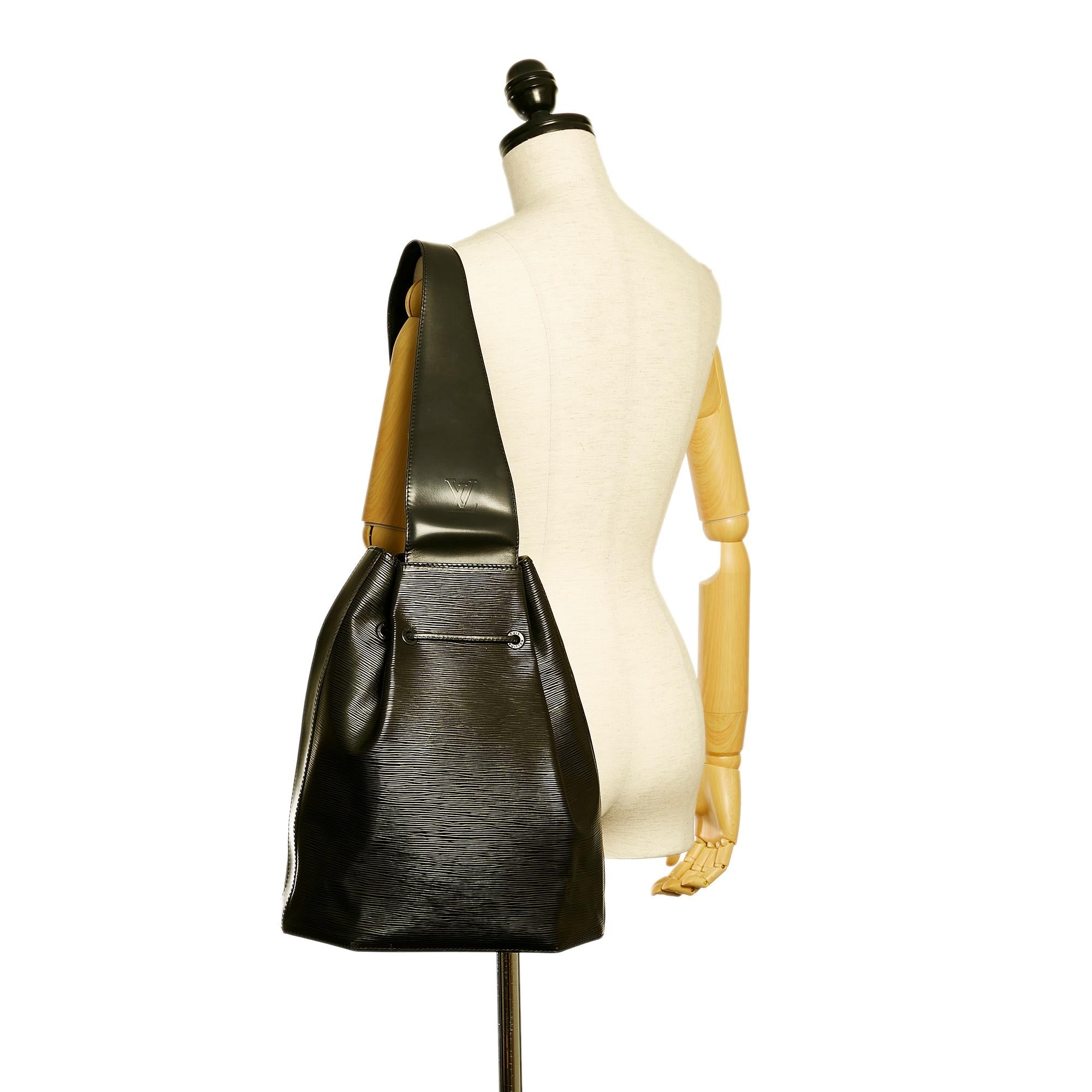 Louis Vuitton Epi Sac dEpaule (SHG-28974)