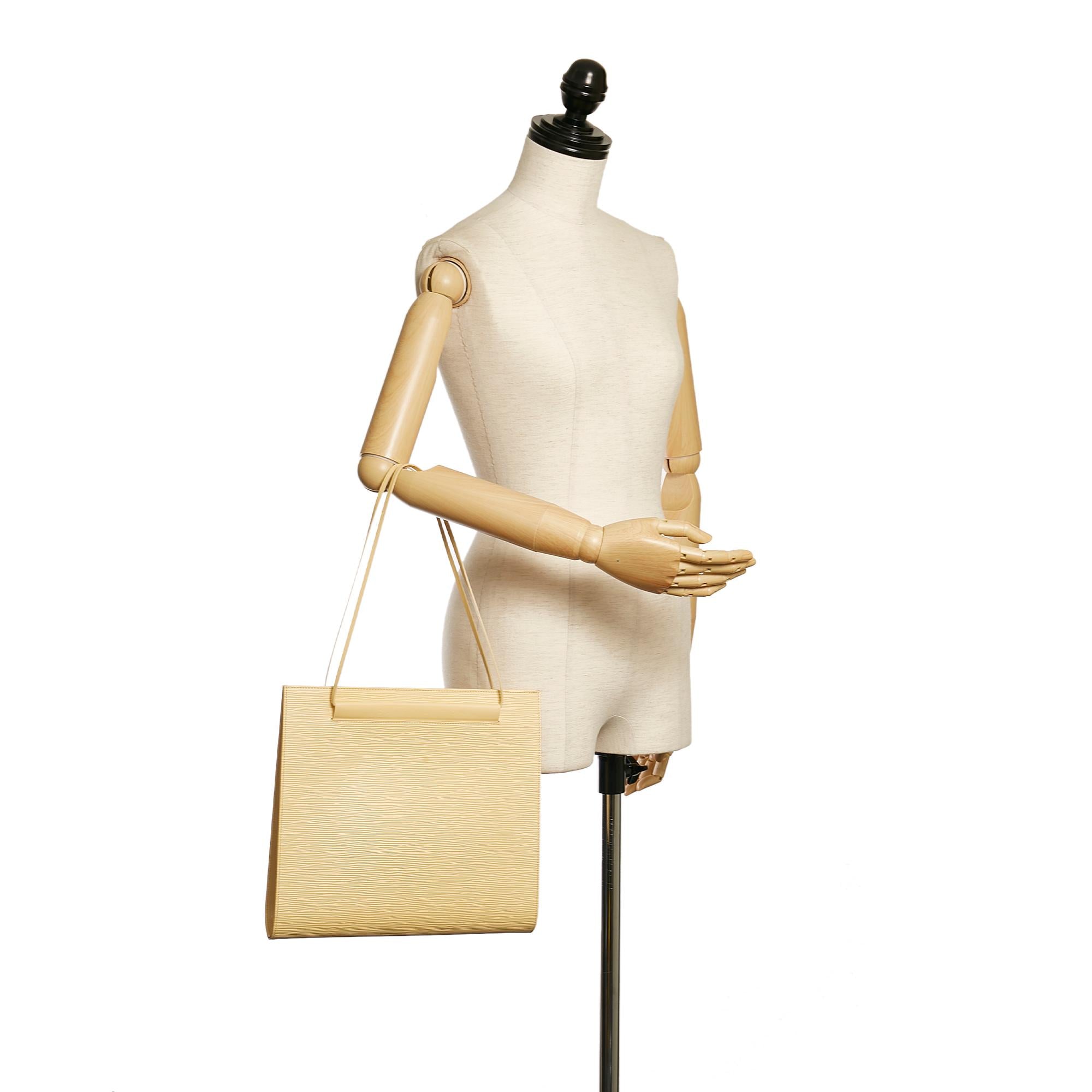 Louis Vuitton Epi Saint Tropez (SHG-34351)