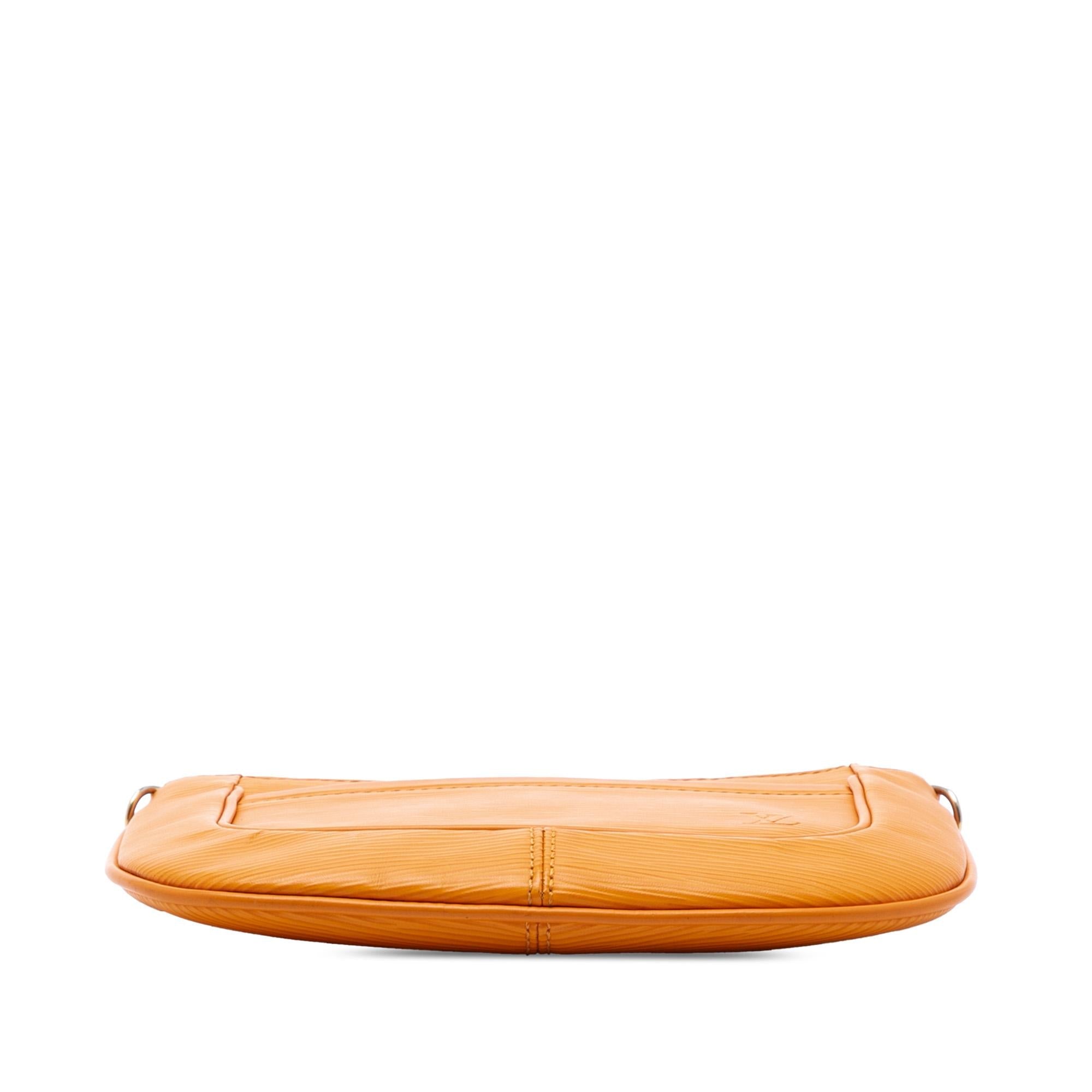 Louis Vuitton Epi Sarvanga