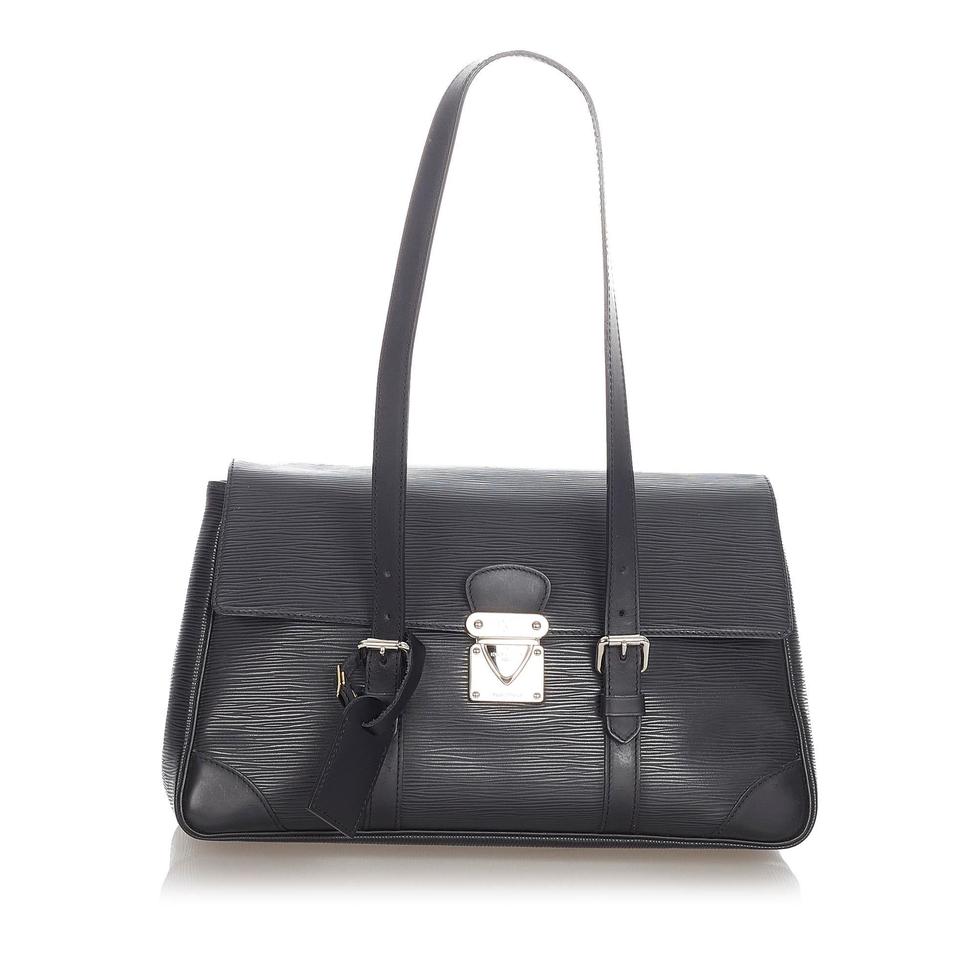 Louis Vuitton Epi Segur MM (SHG-23141)