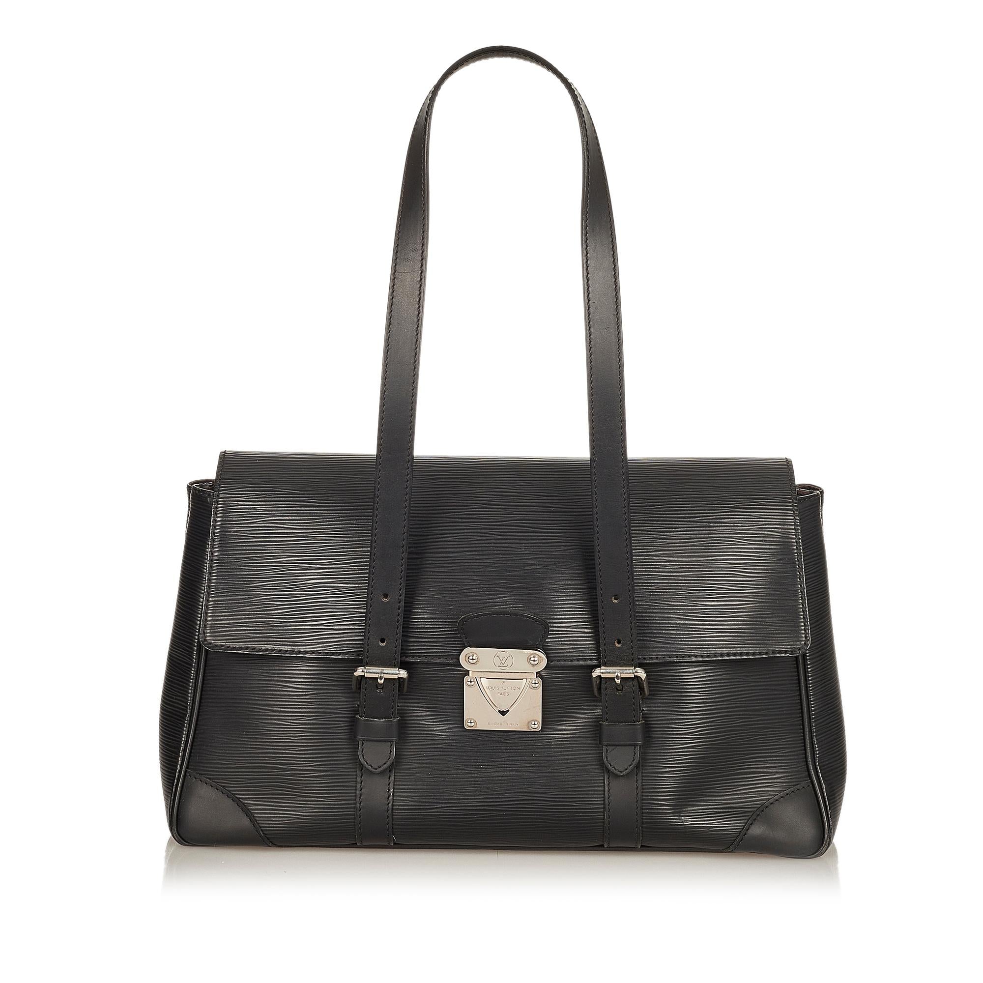 Louis Vuitton Epi Segur MM (SHG-31826)