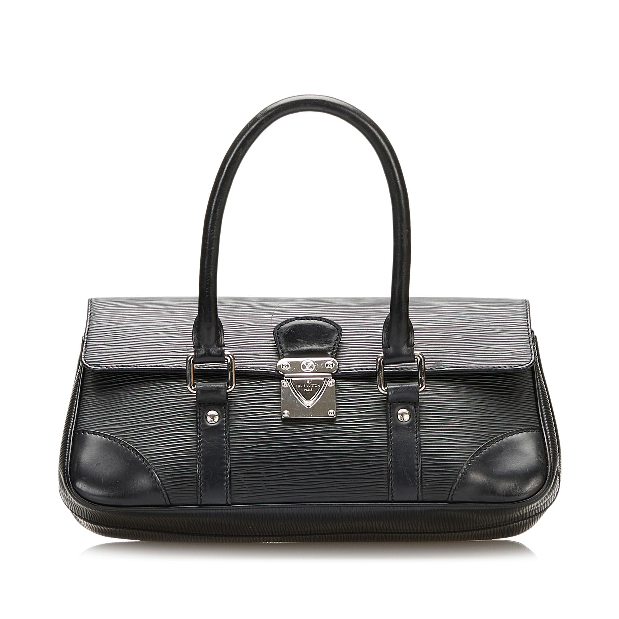 Louis Vuitton Epi Segur PM (SHG-36011)