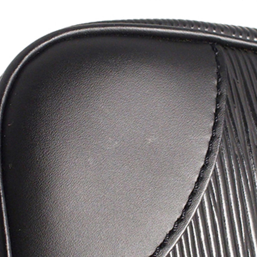 Louis Vuitton Epi Segur PM (SHG-nvQt1C)