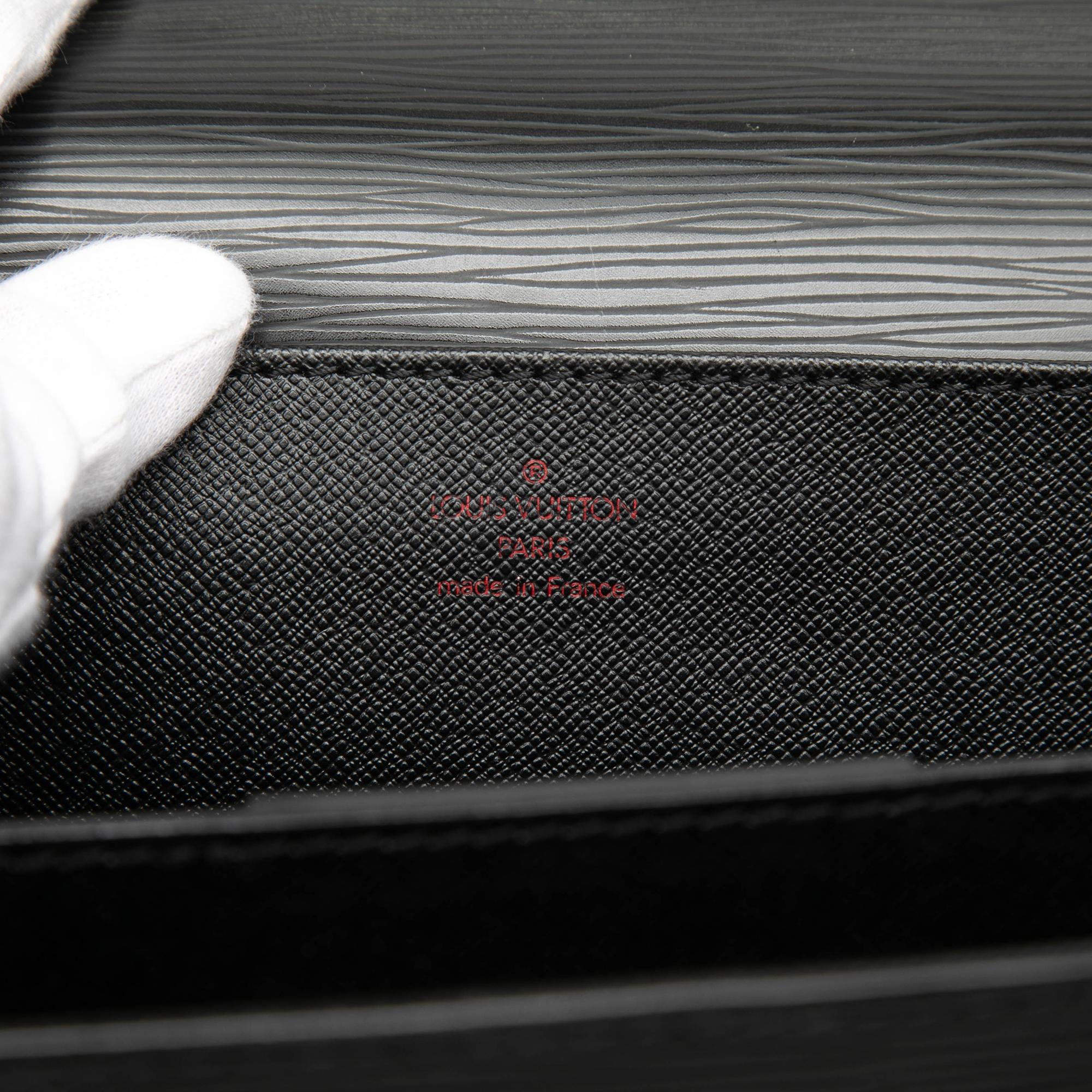 Louis Vuitton Epi Serviette Conseiller