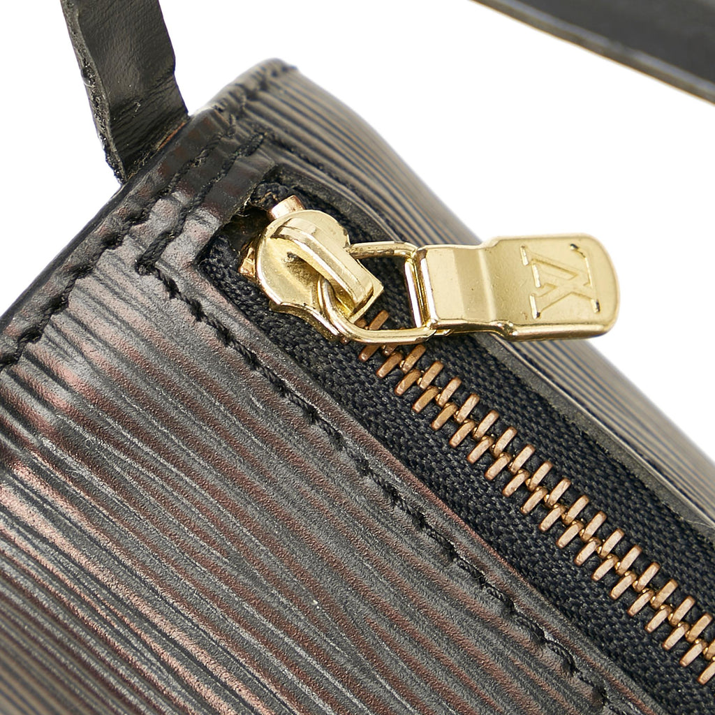 Louis Vuitton Epi Soufflot (SHG-31821)