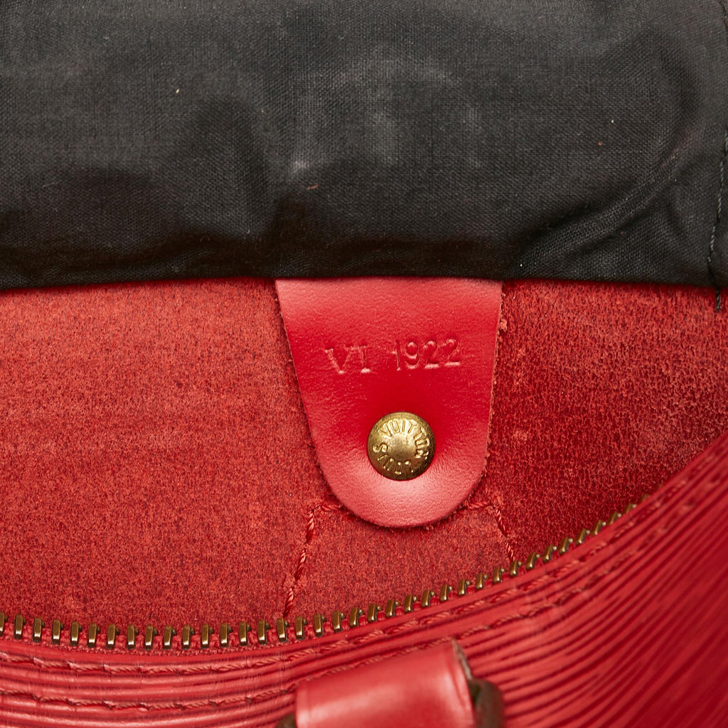Louis Vuitton Epi Speedy 30 (SHG-NGwPdz)