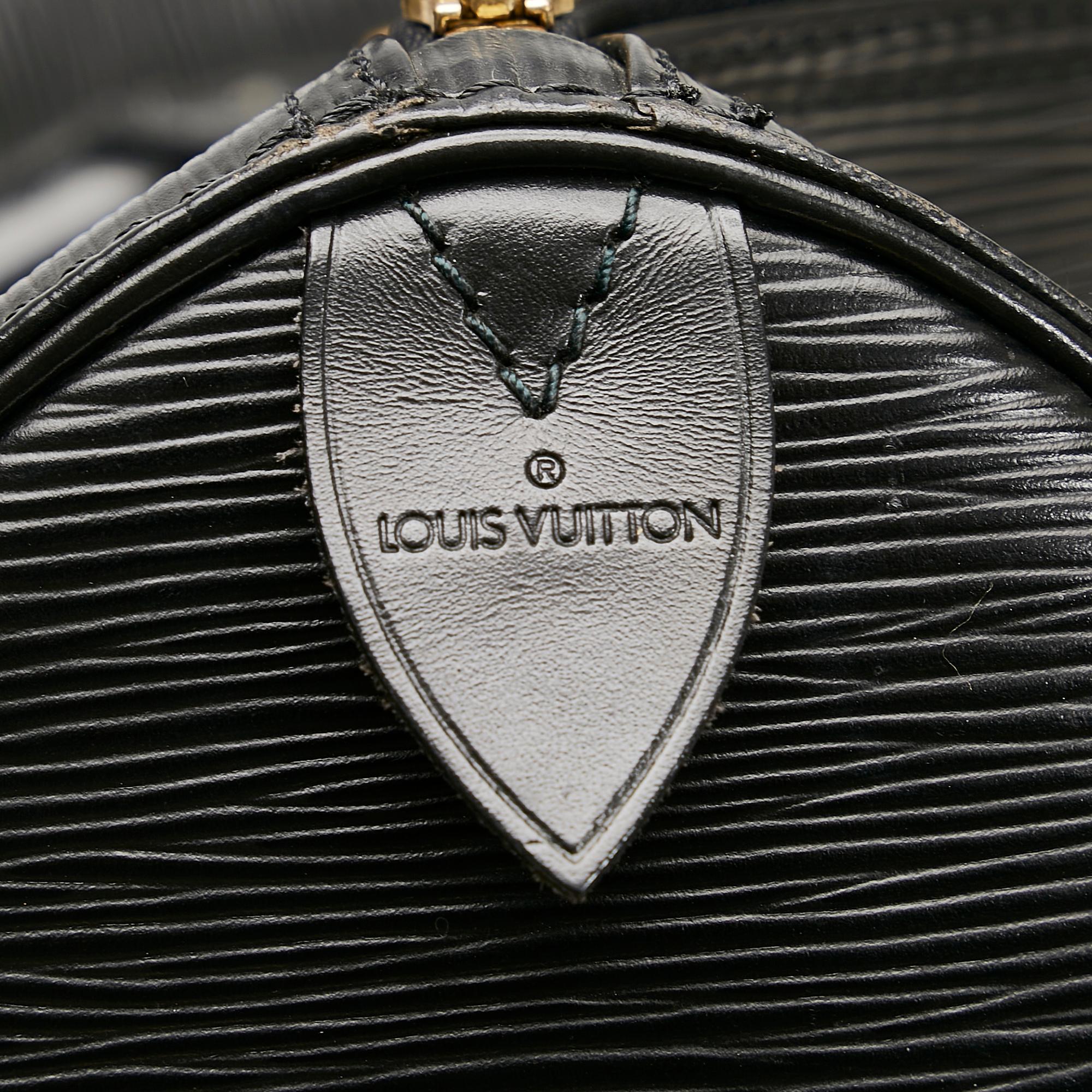 Louis Vuitton Epi Speedy 40 (SHG-RiKM9y)
