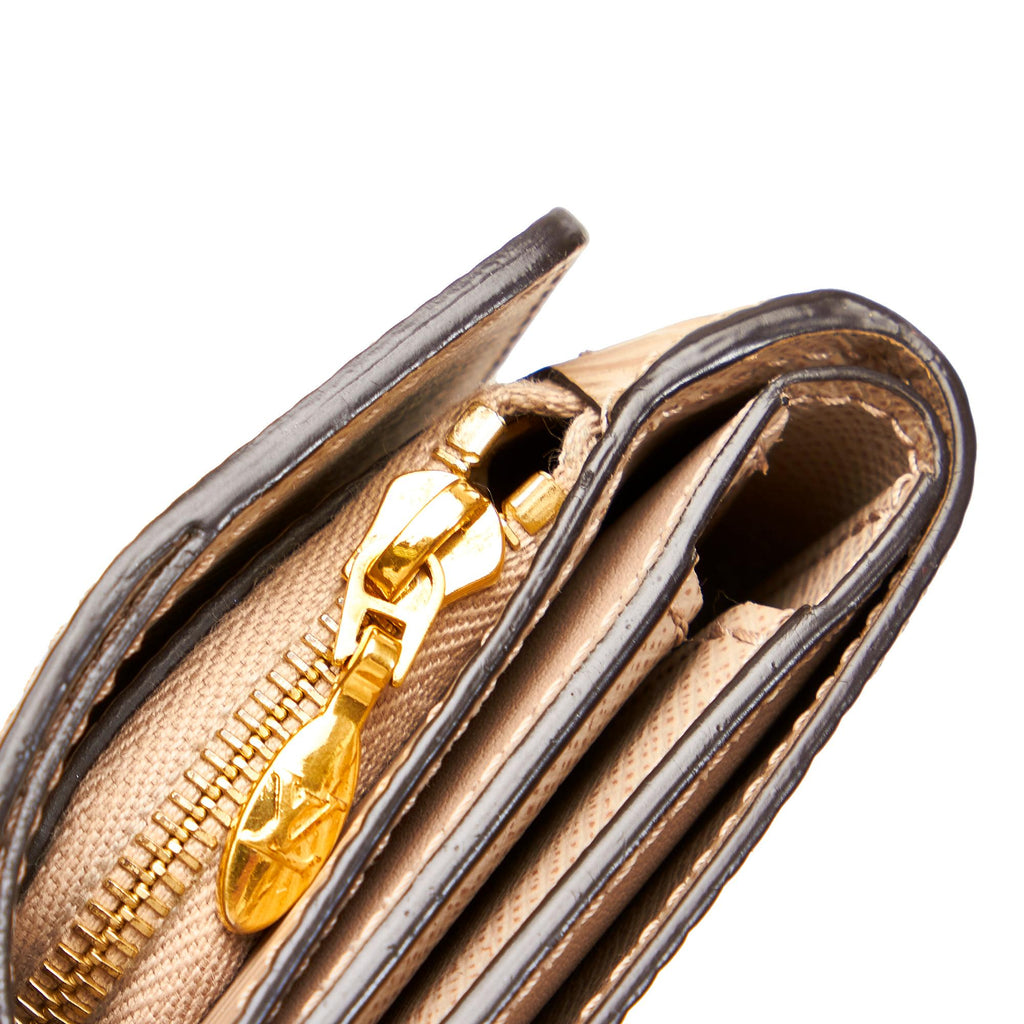 Louis Vuitton Epi Twist Compact Wallet (SHG-27533)
