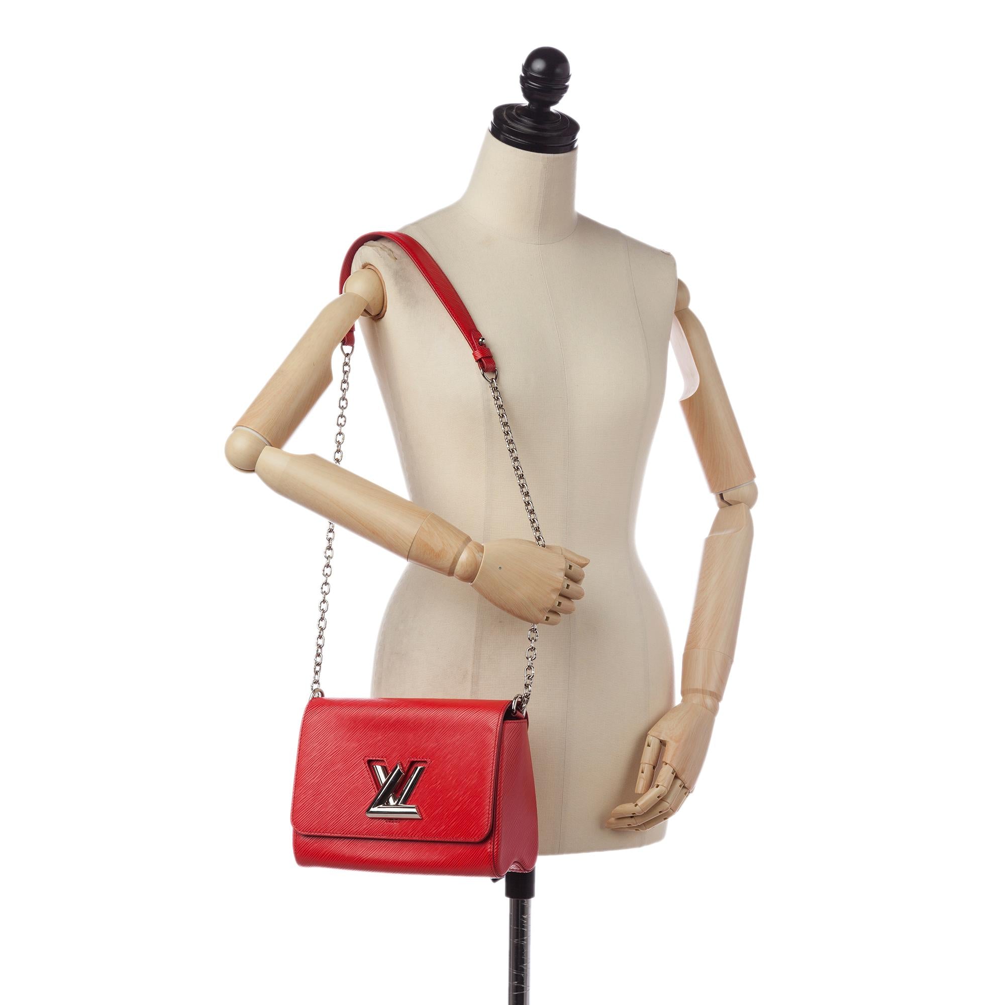 Louis Vuitton Epi Twist MM (SHG-35210)