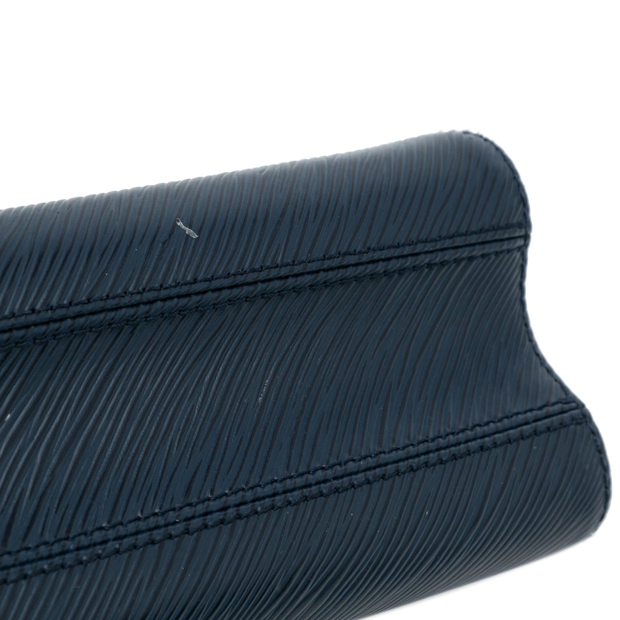 Louis Vuitton Epi Twist MM (SHG-H2cOXk)