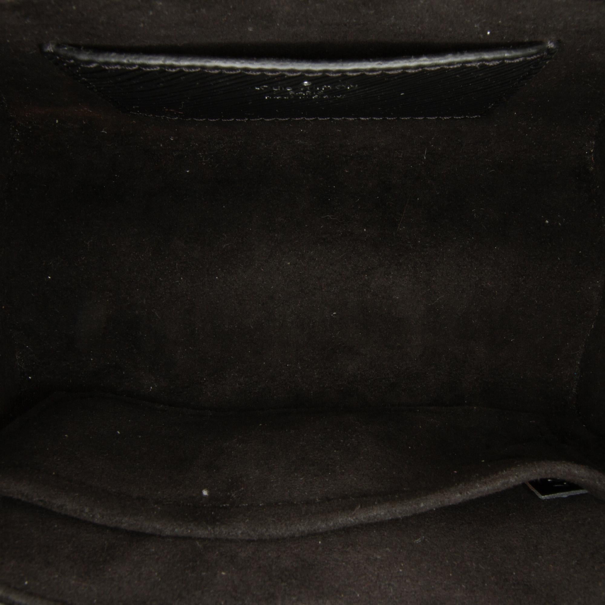 Louis Vuitton Epi Twist PM (SHG-ofMfP5)