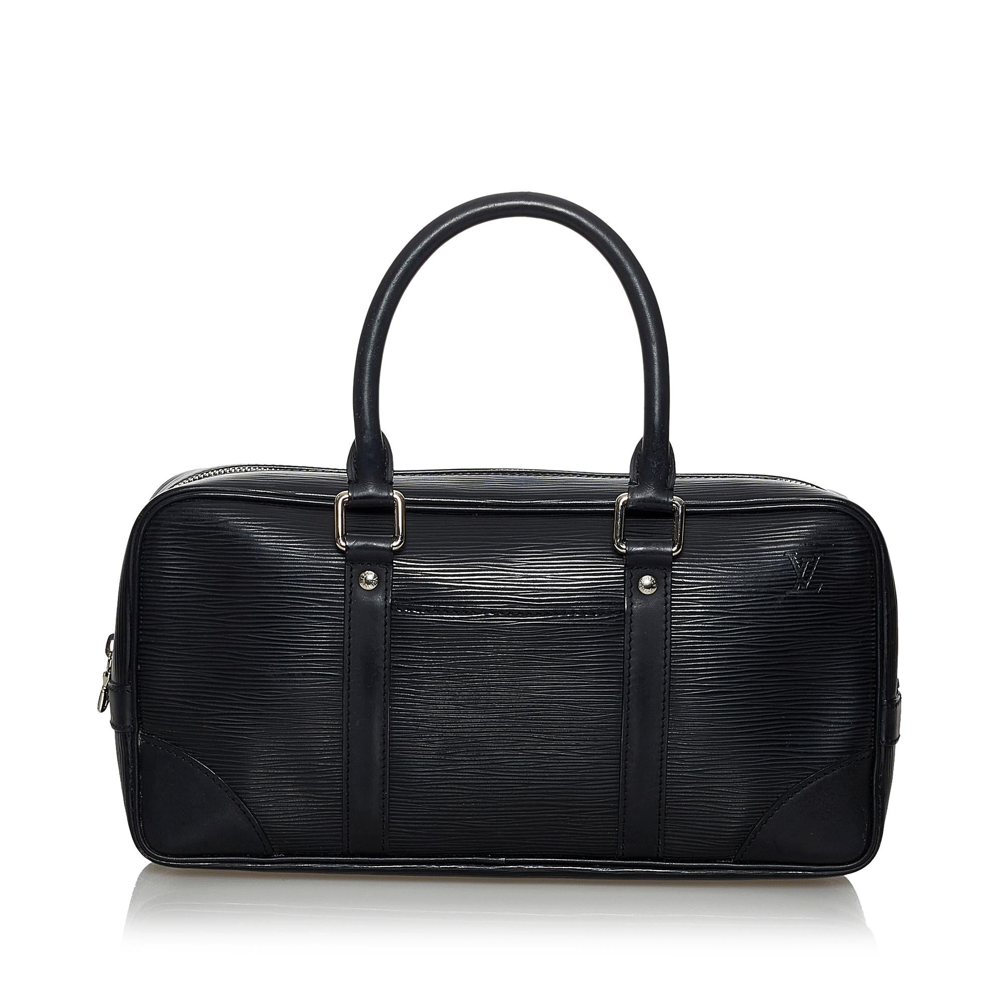 Louis Vuitton Epi Vivienne Long MM (SHG-28247)