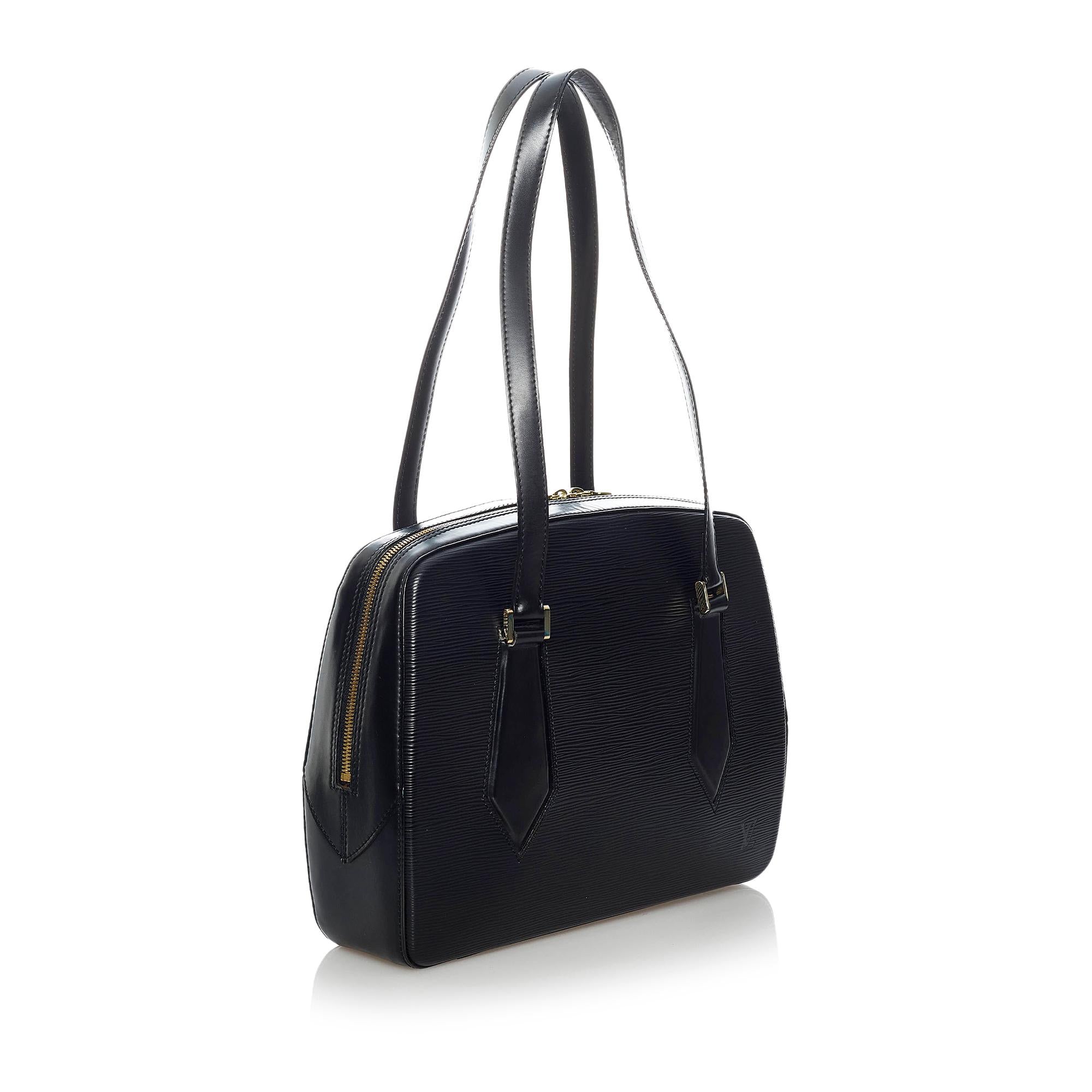 Louis Vuitton Epi Voltaire (SHG-30197)