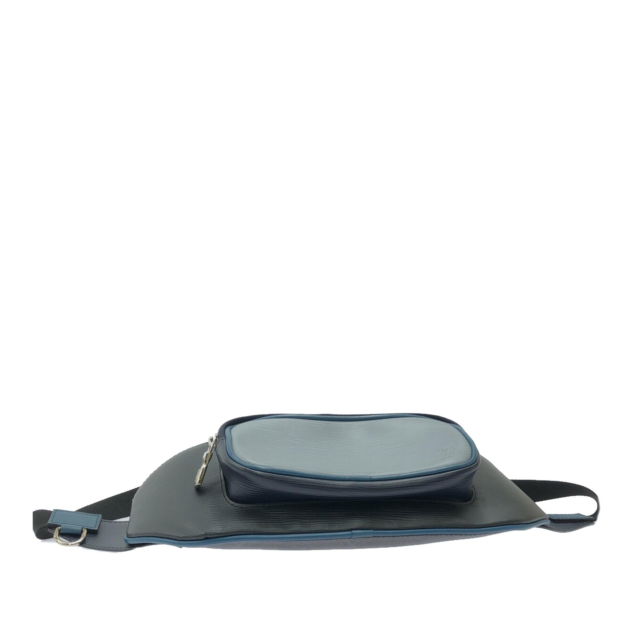 Louis Vuitton Epi and Monogram Eclipse Bumbag (SHG-qcCLZG)