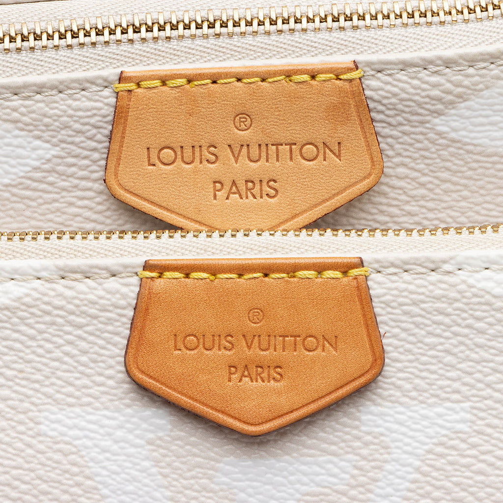 Louis Vuitton Giant Monogram Canvas By The Pool Multi-Pochette Accessoires