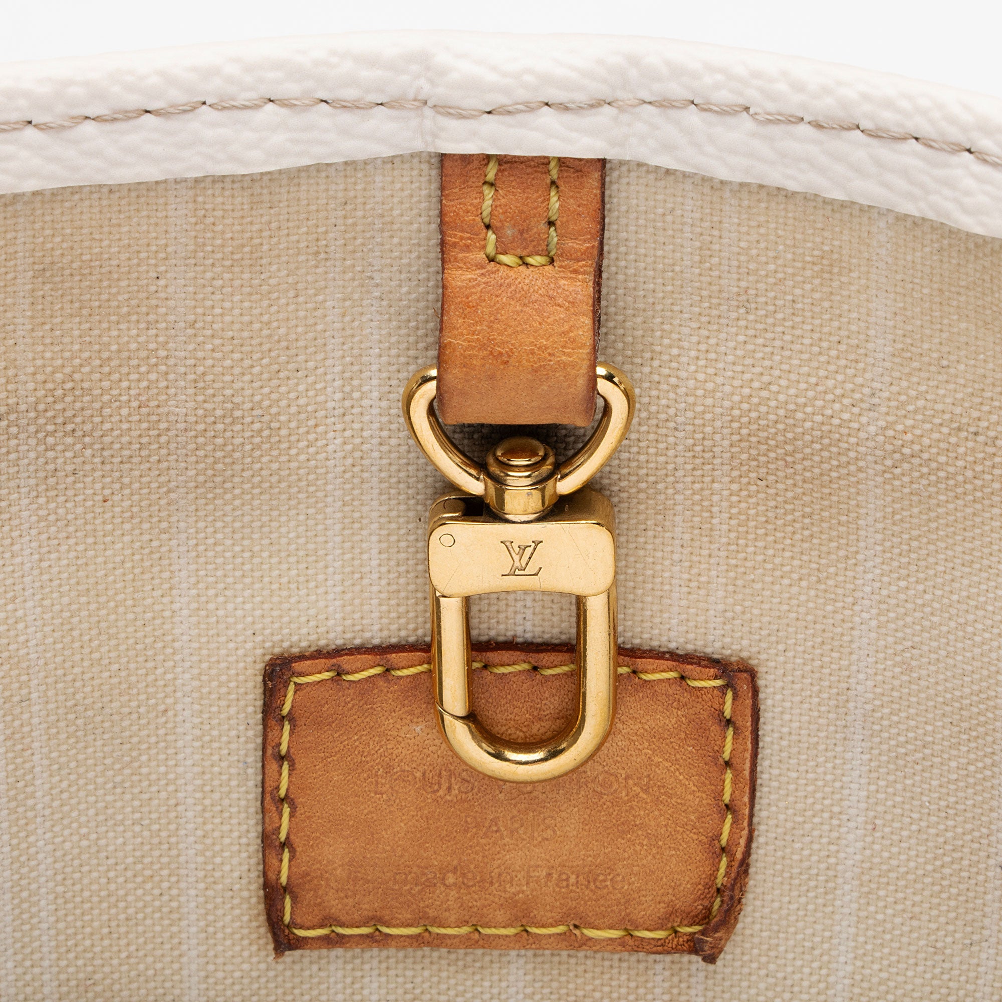 Louis Vuitton Giant Monogram Canvas By The Pool Onthego GM Tote (SHF-UOlul9)