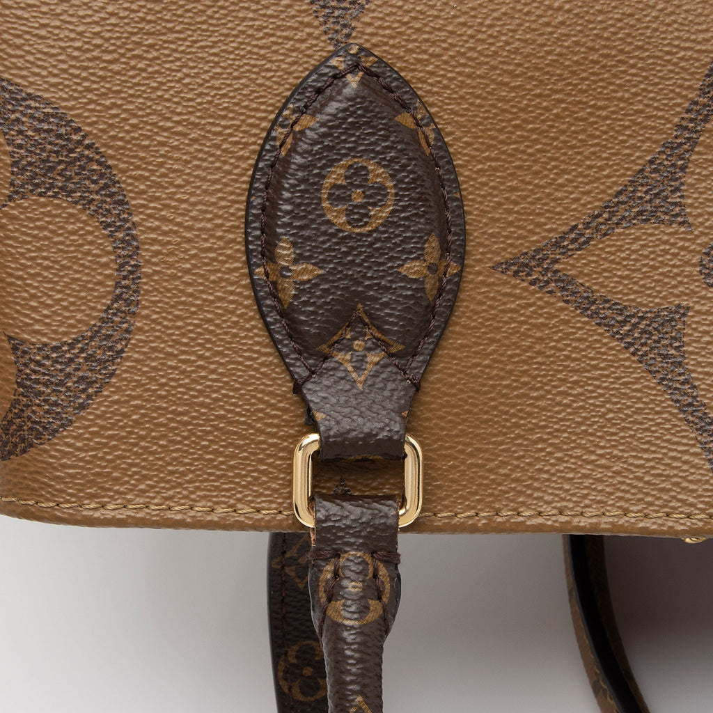 Louis Vuitton Giant Monogram Canvas Onthego GM Tote (SHF-8lUZpc)