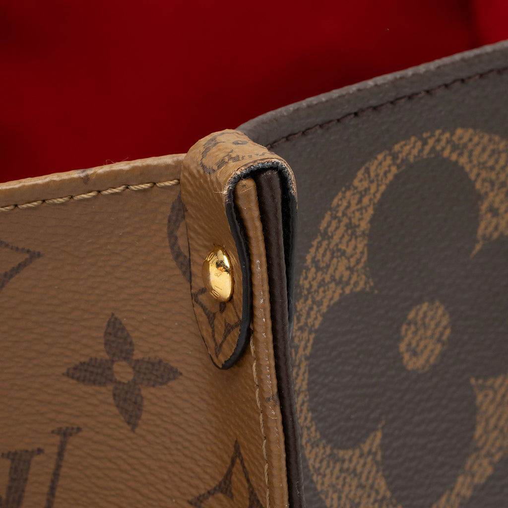 Louis Vuitton Giant Monogram Canvas Onthego GM Tote (SHF-8lUZpc)
