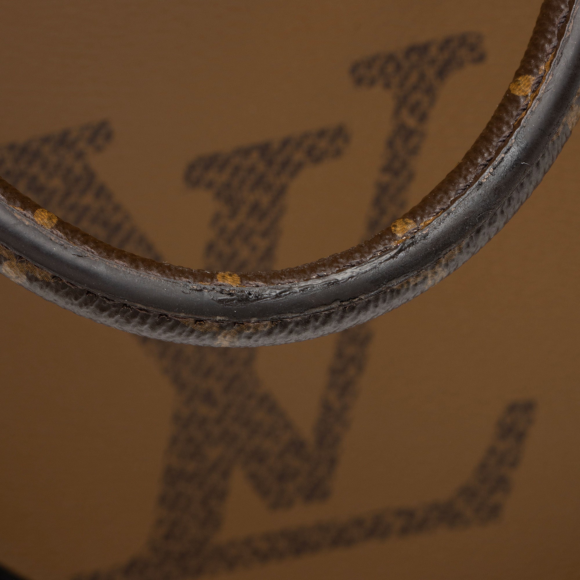 Louis Vuitton Giant Monogram Canvas Onthego GM Tote (SHF-lDNprR)