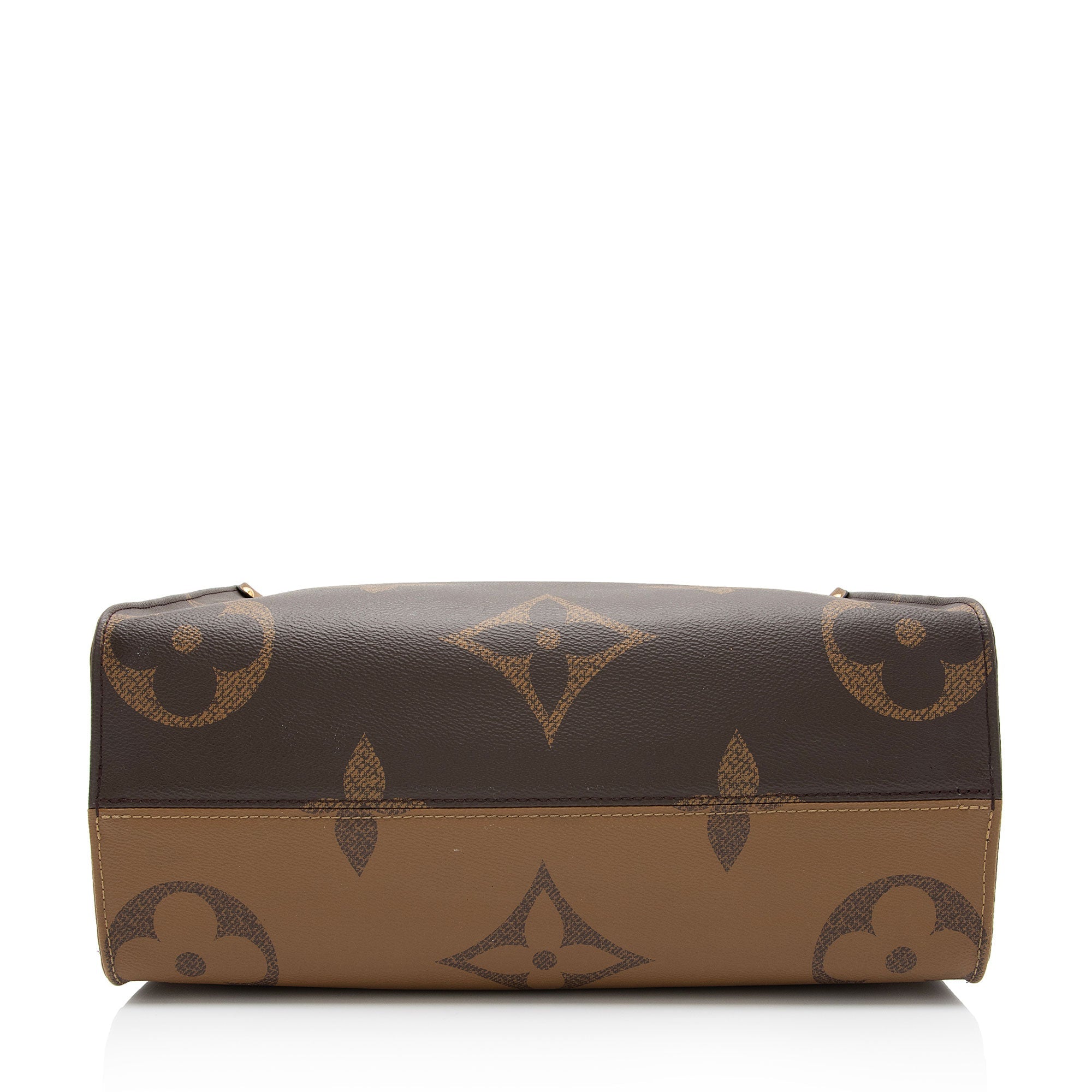 Louis Vuitton Giant Monogram Canvas Onthego MM Tote (SHF-zMPhIY)