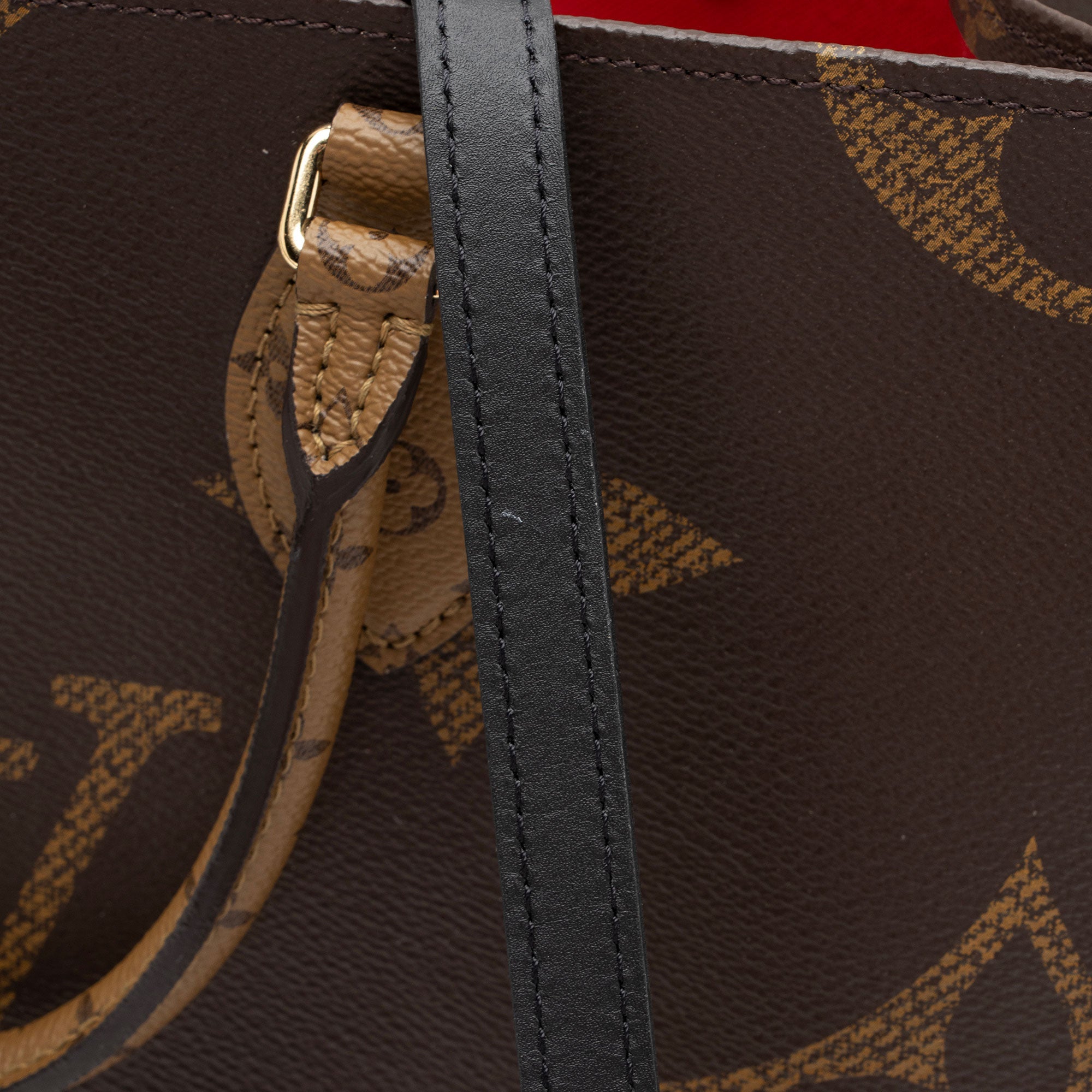 Louis Vuitton Giant Monogram Canvas Onthego MM Tote (SHF-CIYP1M)