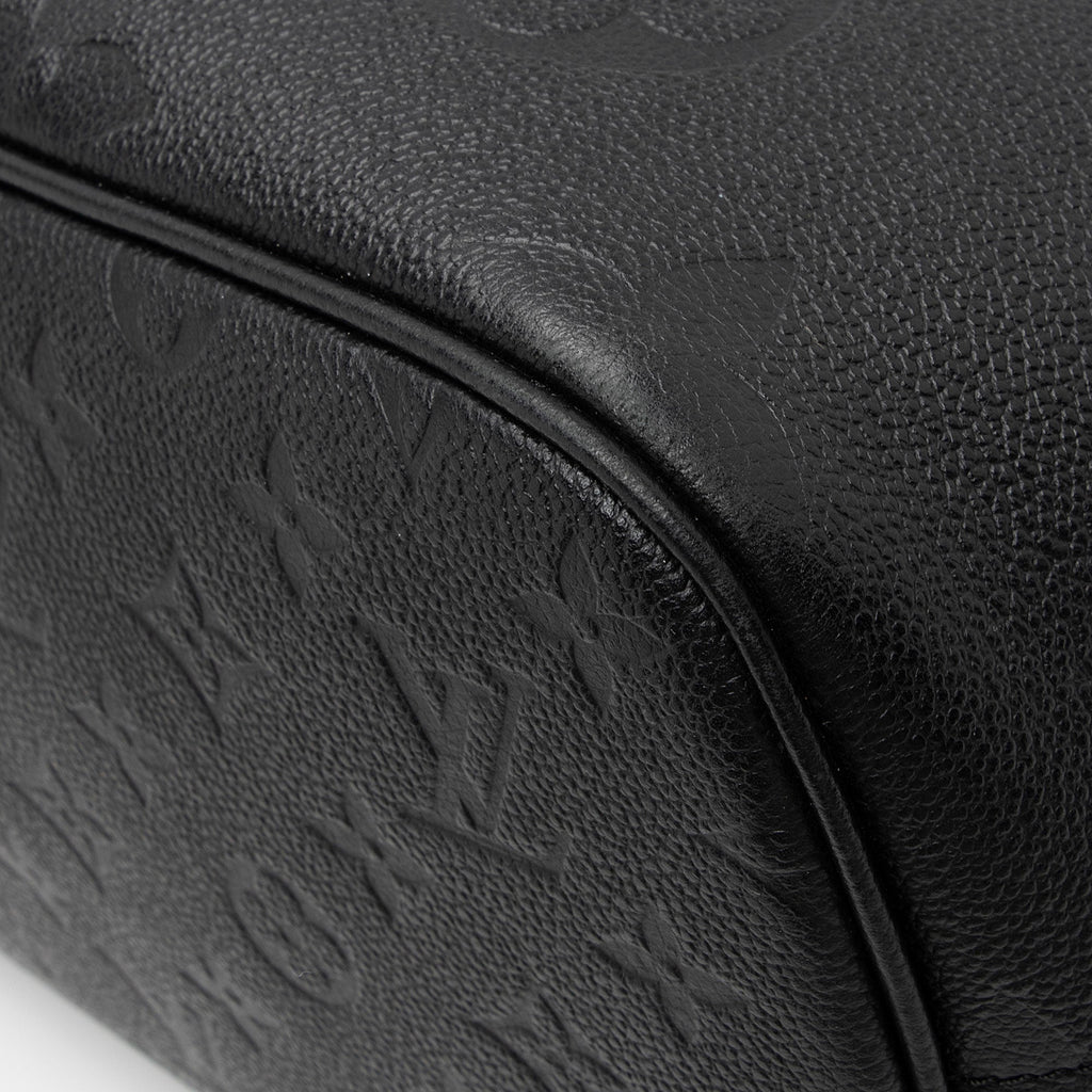 Louis Vuitton Giant Monogram Empreinte Neverfull MM Tote (SHF-wMk0I8)