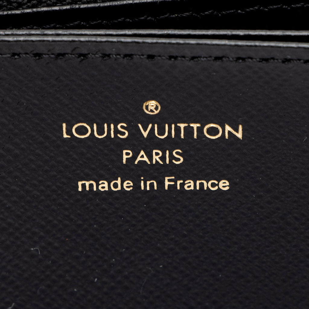Louis Vuitton Giant Reverse Monogram Zippy Wallet
