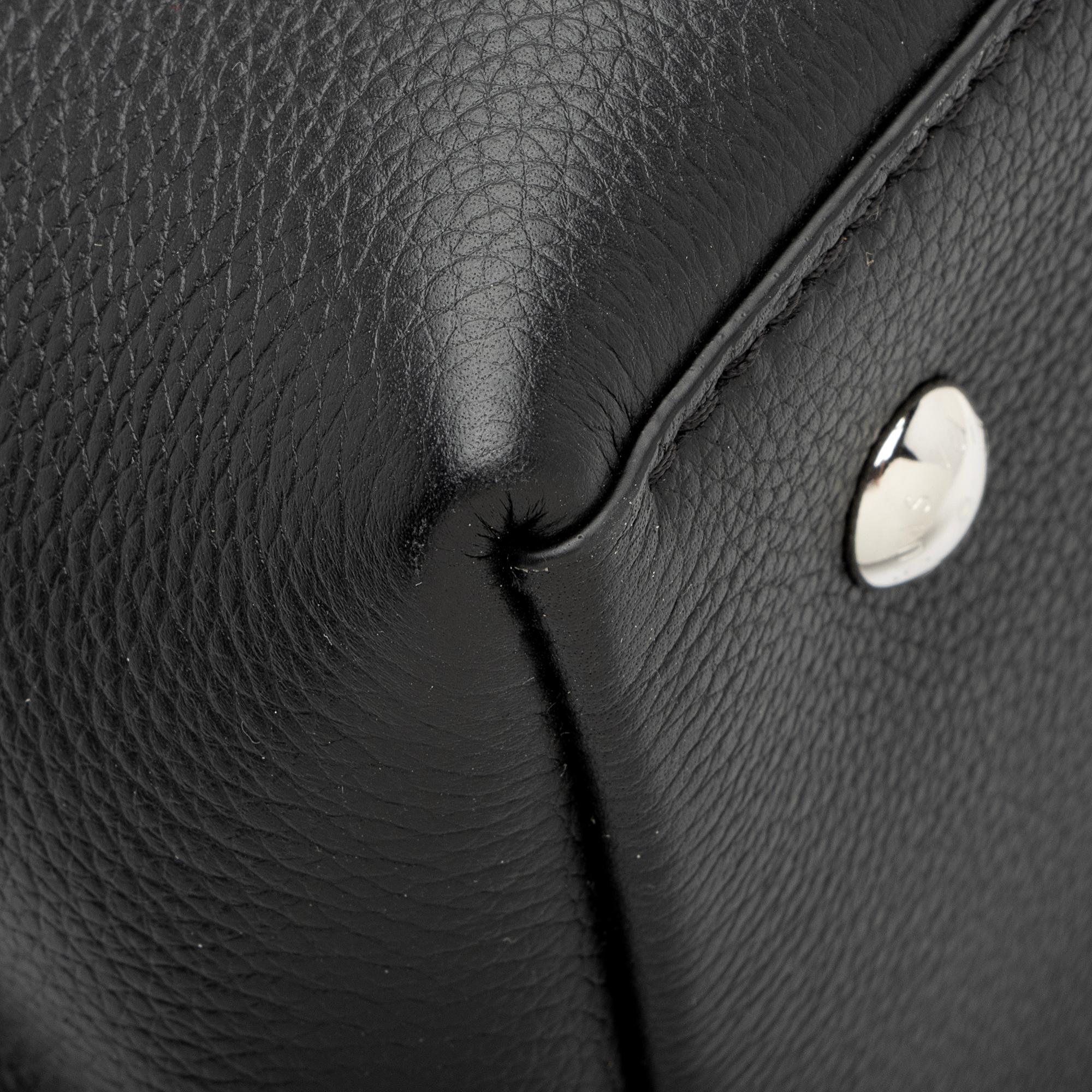 Louis Vuitton Grained Calfskin Lockme Ever MM Satchel (SHF-OiIBfz)