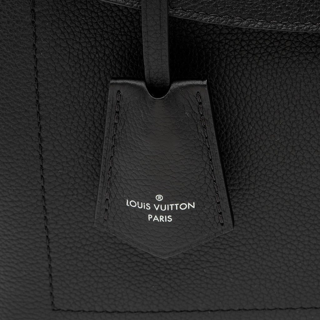 Louis Vuitton Grained Calfskin Lockme Ever MM Satchel (SHF-OiIBfz)