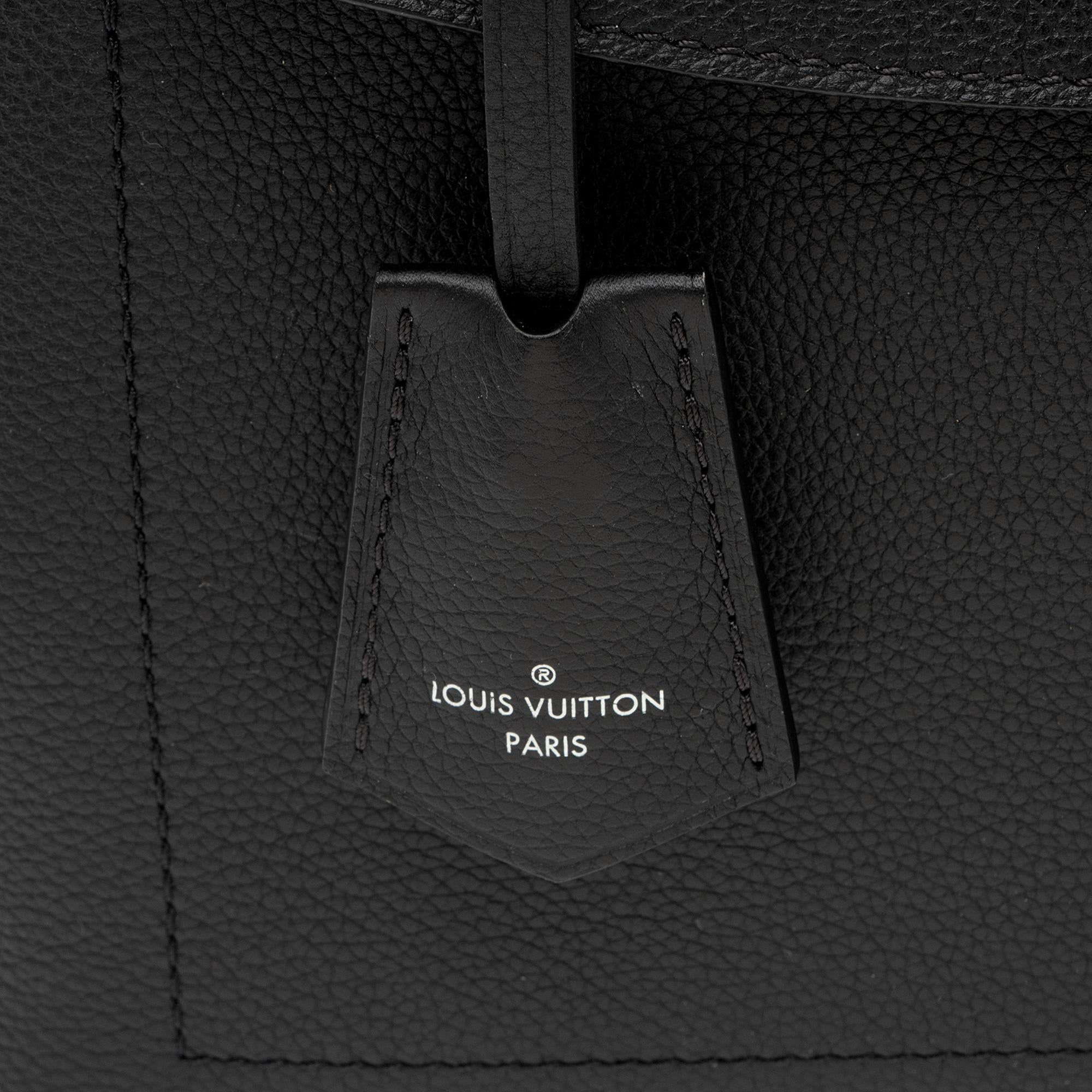 Louis Vuitton Grained Calfskin Lockme Ever MM Satchel (SHF-OiIBfz)
