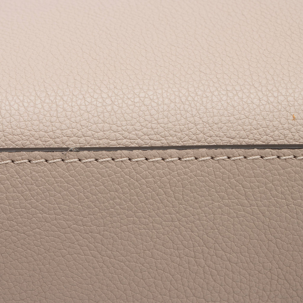 Louis Vuitton Grained Calfskin Lockme Shopper Tote (SHF-rjiNdJ)