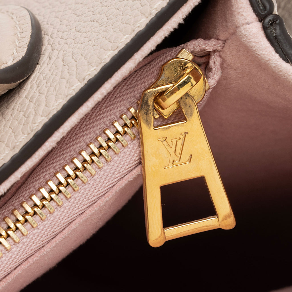 Louis Vuitton Grained Calfskin Lockme Shopper Tote (SHF-rjiNdJ)