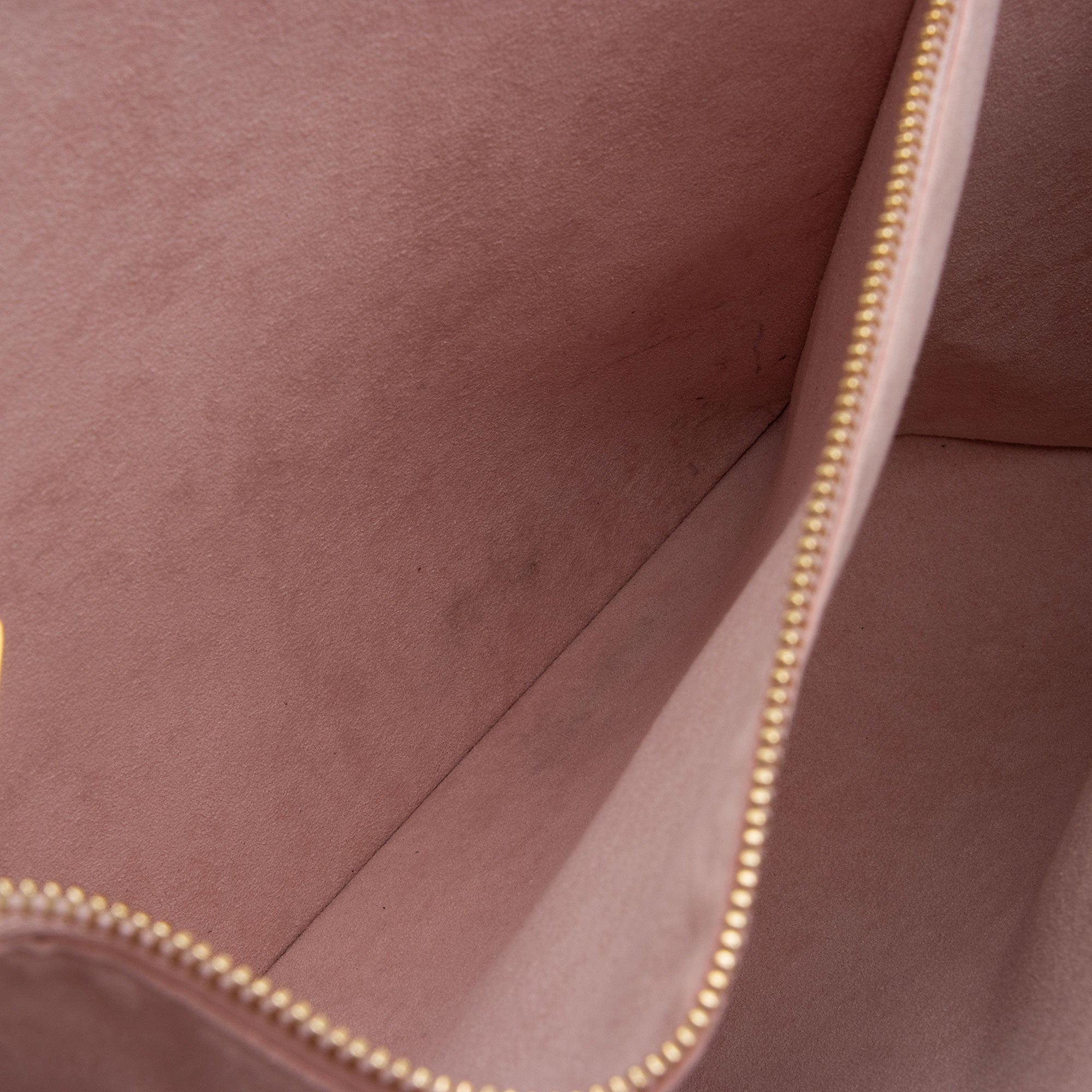 Louis Vuitton Grained Calfskin Lockme Shopper Tote (SHF-rjiNdJ)