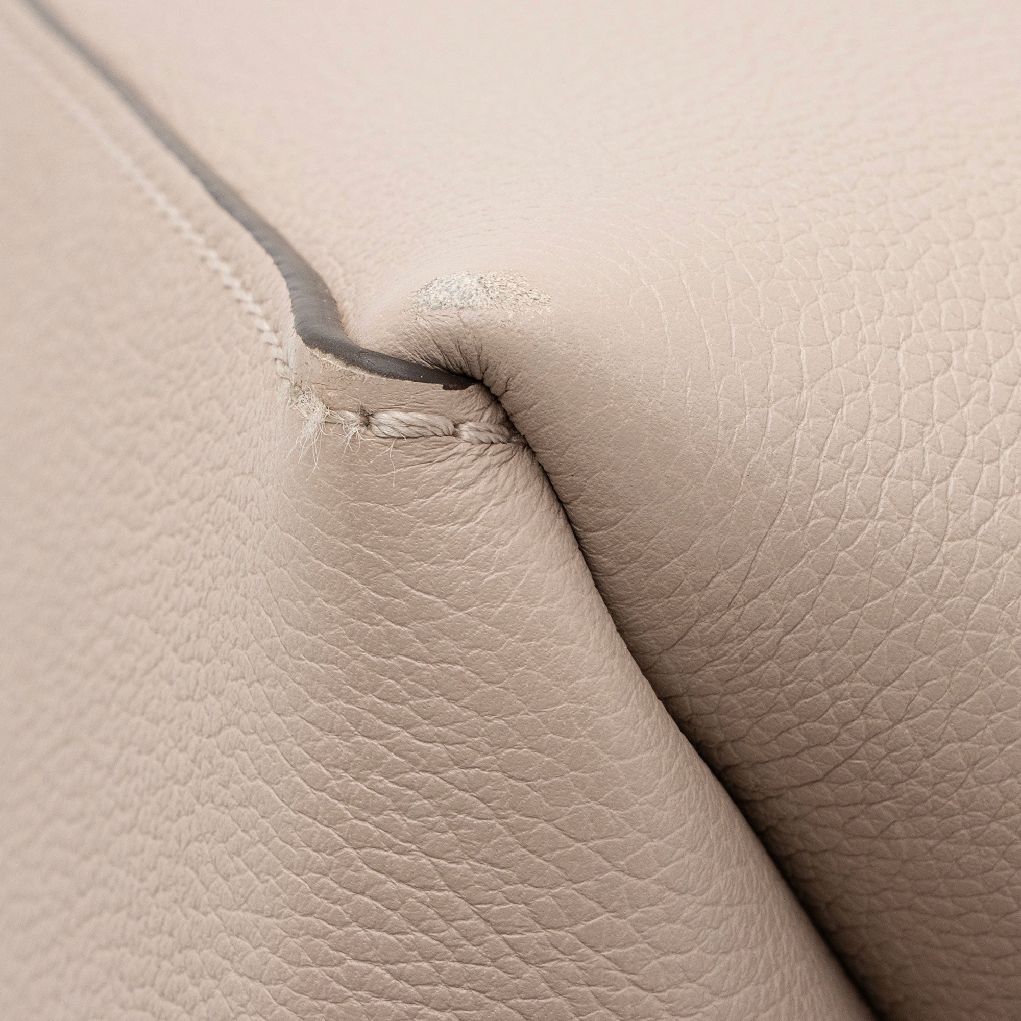 Louis Vuitton Grained Calfskin Lockme Shopper Tote (SHF-rjiNdJ)