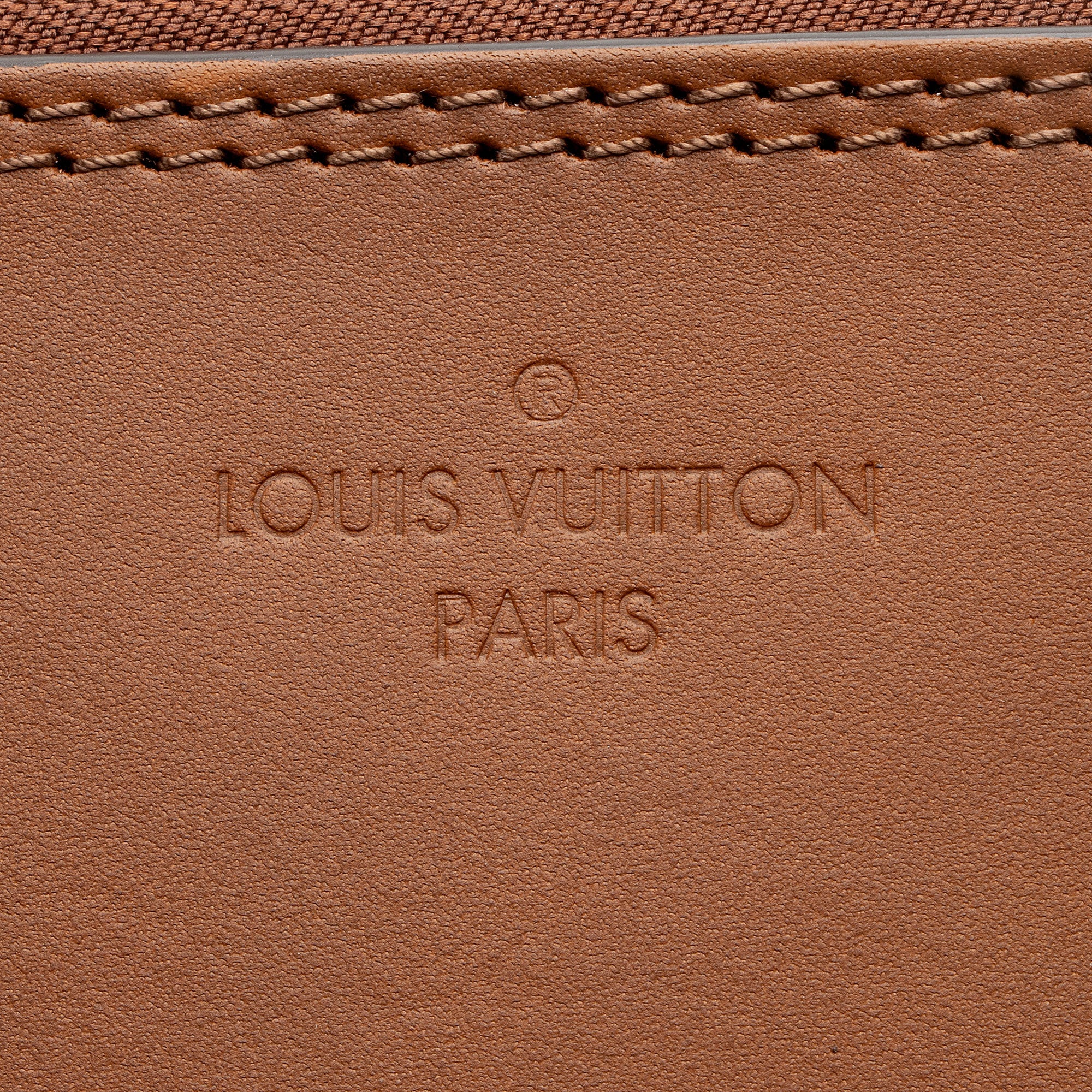 Louis Vuitton Leather Hina MM Pochette