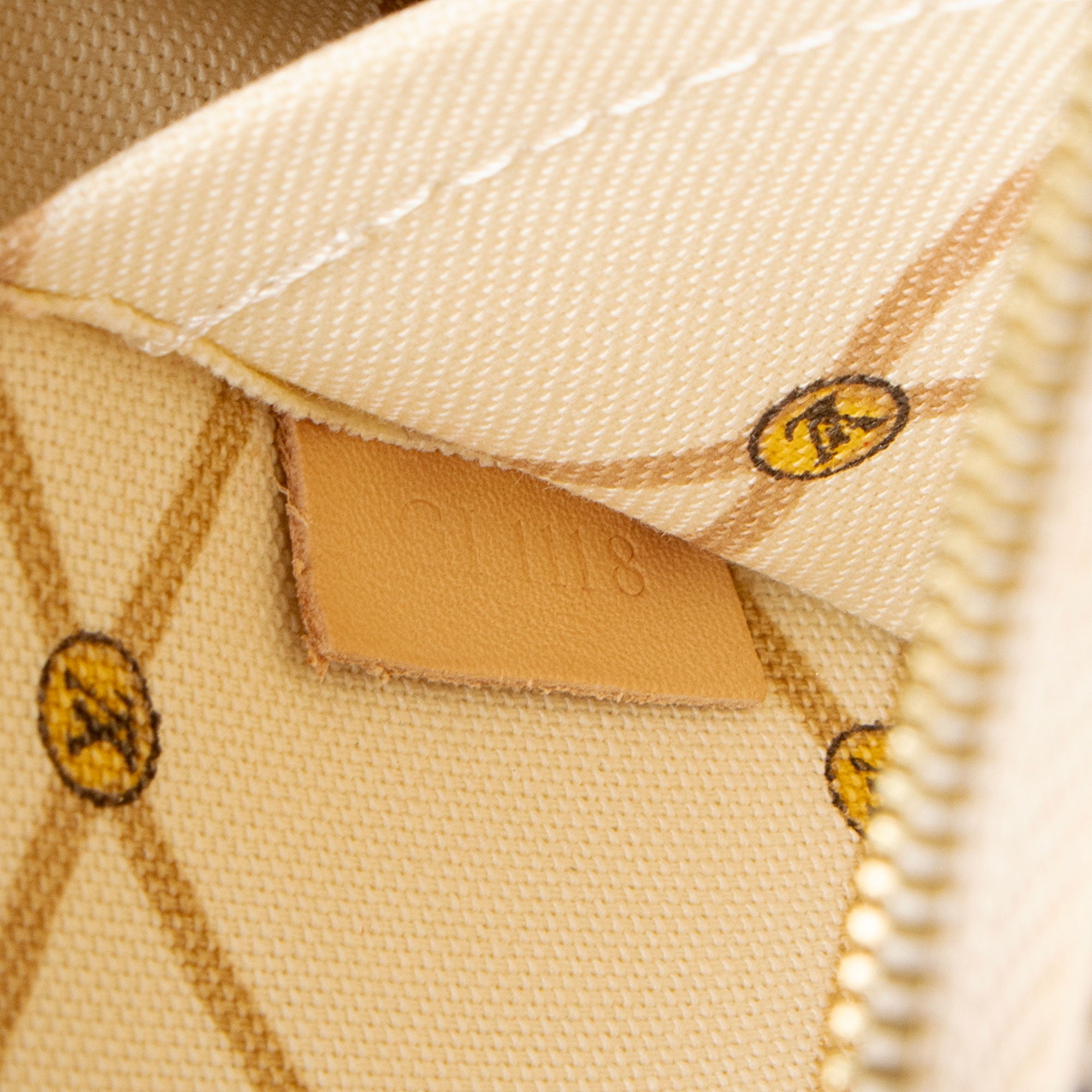 Louis Vuitton Limited Edition Damier Azur Summer Trunk Neverfull MM Pochette